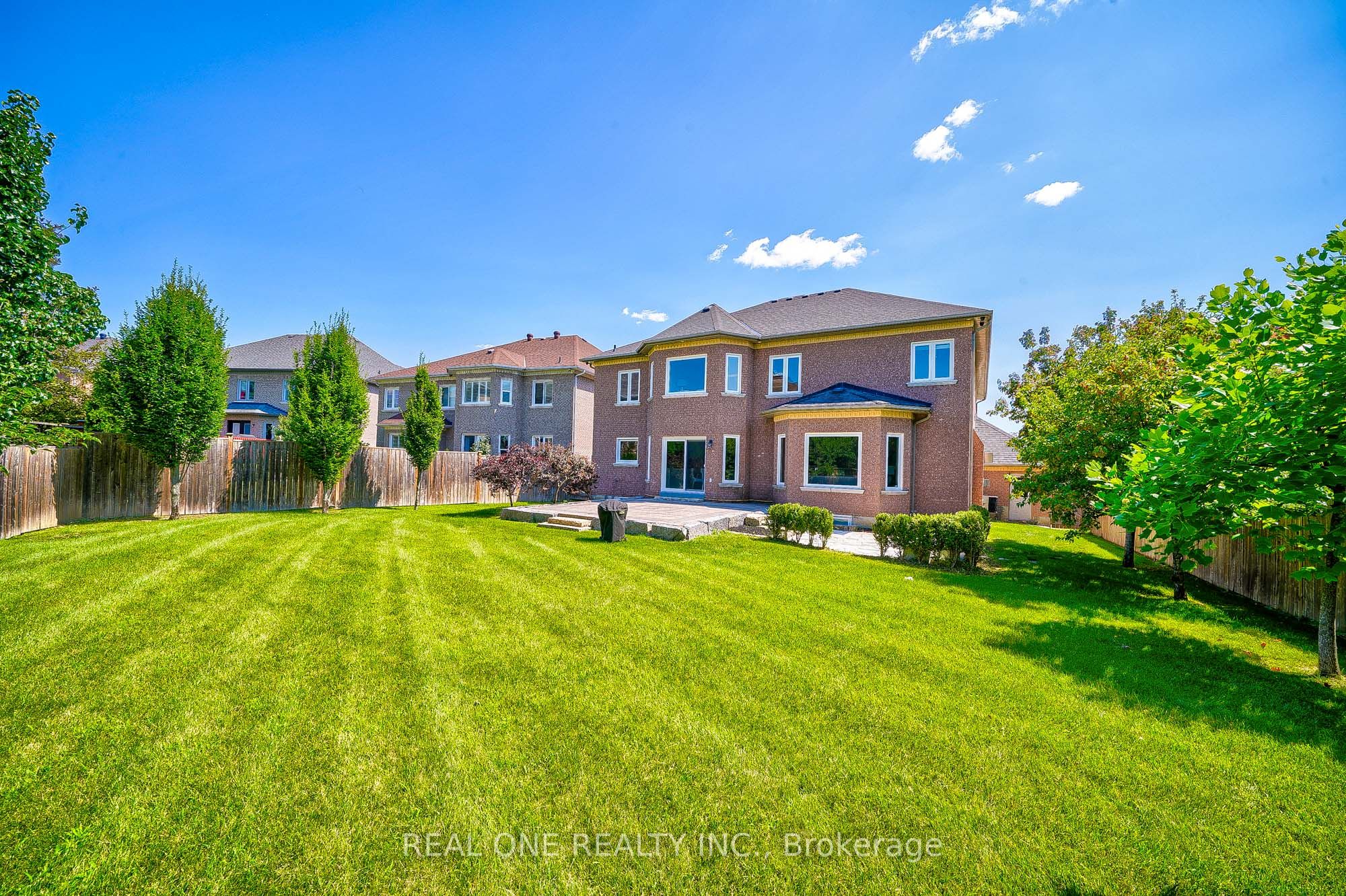 26 Clarendon Drive Property Photo 40