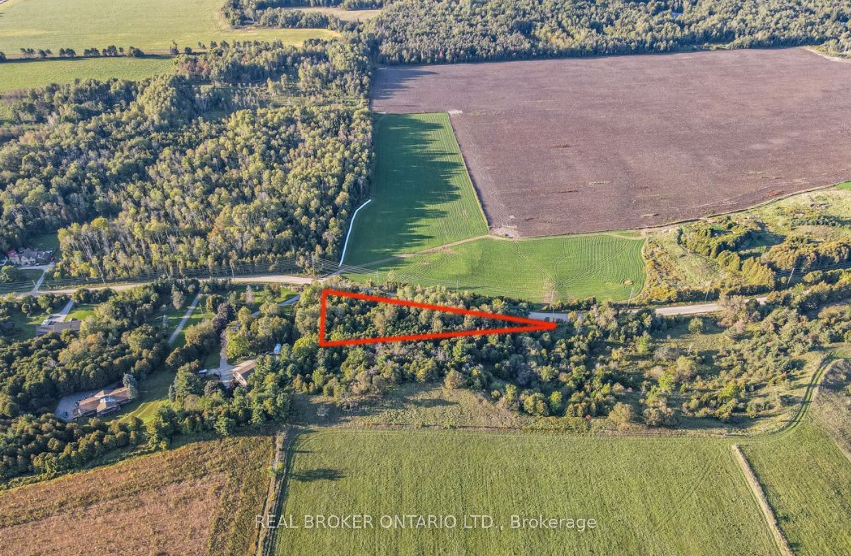 5703 10th Sideroad Property Photo 2
