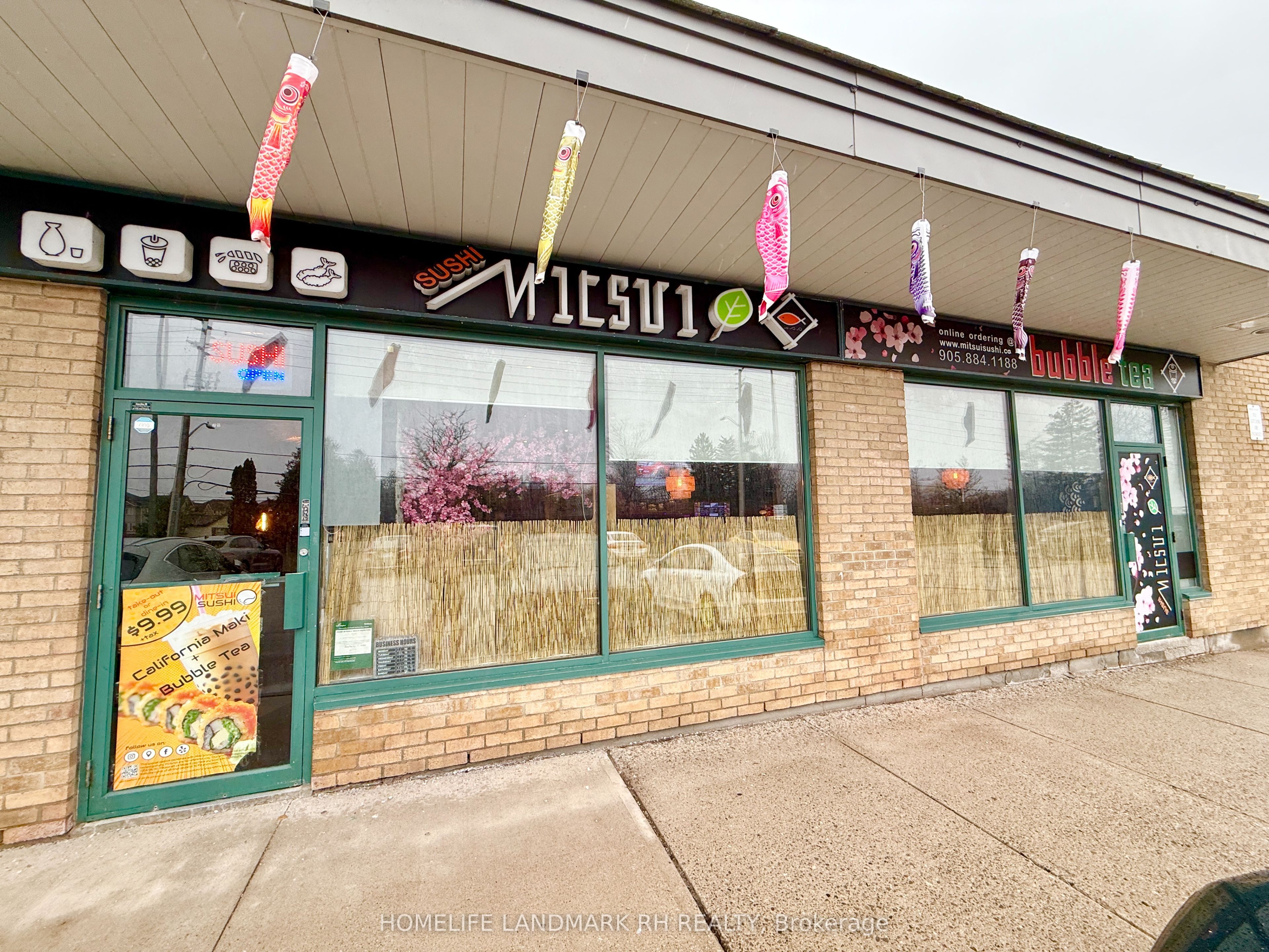 #28 - 10815 Bathurst Street Property Photo 3