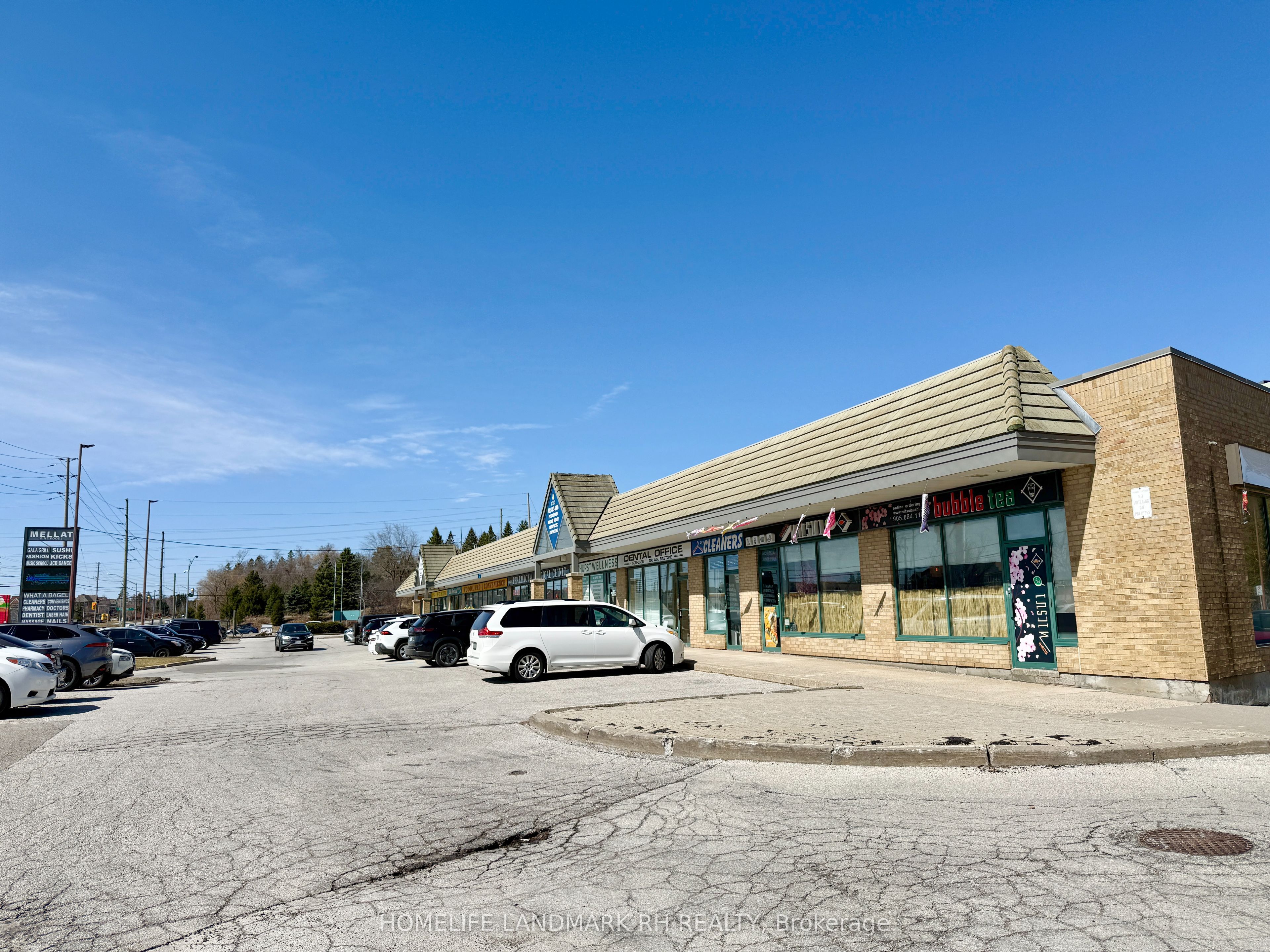 #28 - 10815 Bathurst Street Property Photo 14