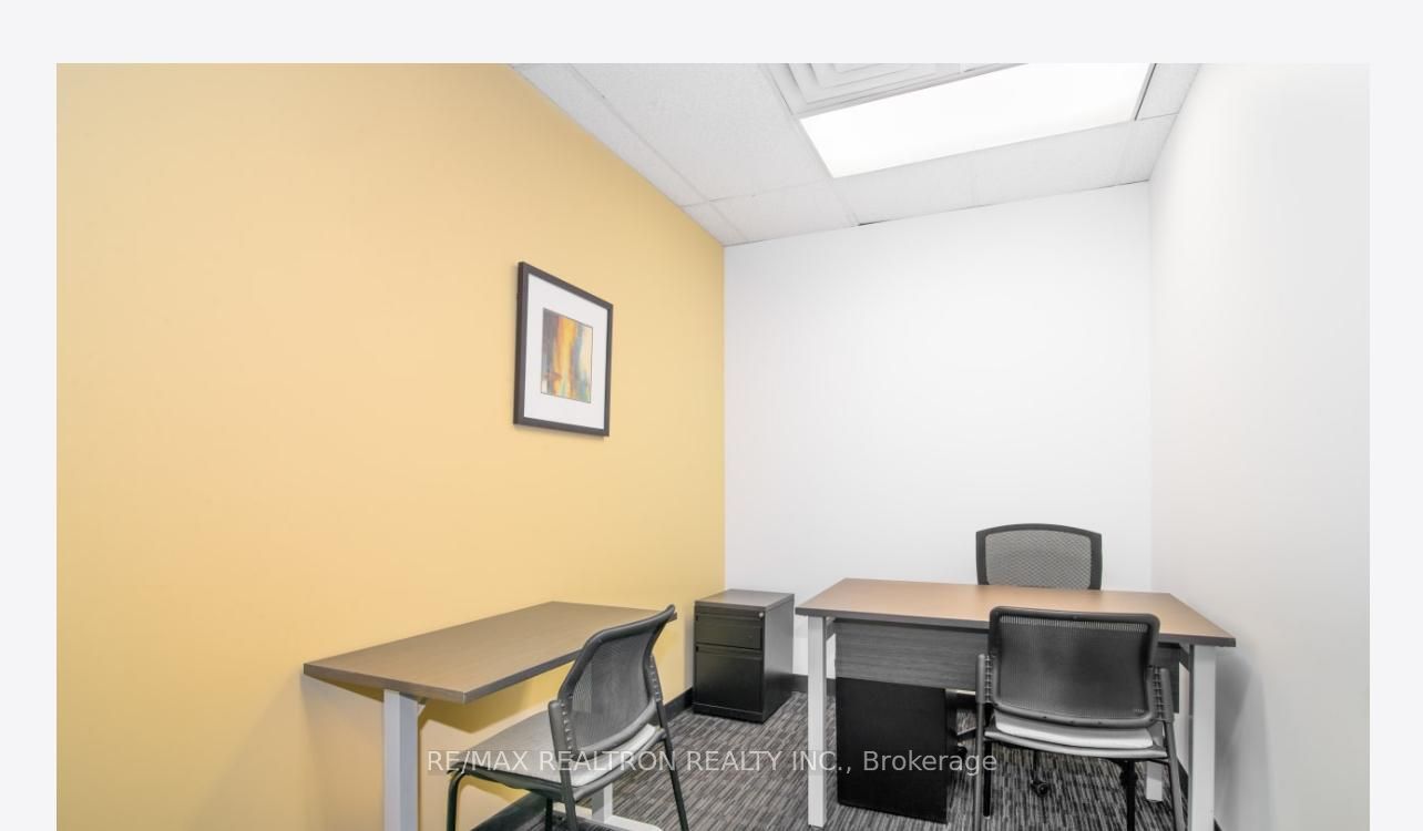 #212 - 9225 Leslie Street Property Photo 3