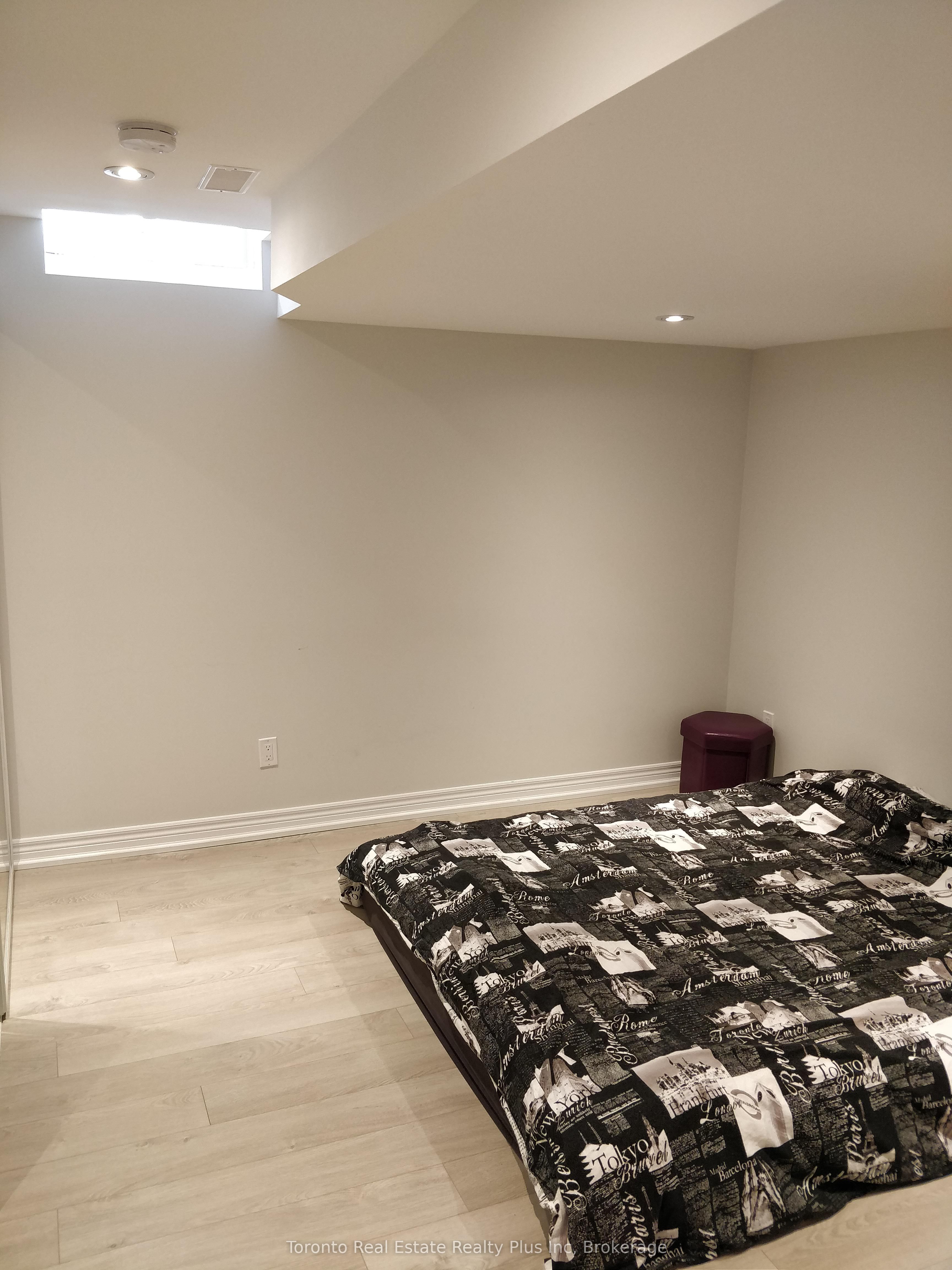 21 Delphinium Avenue Avenue Property Photo 2