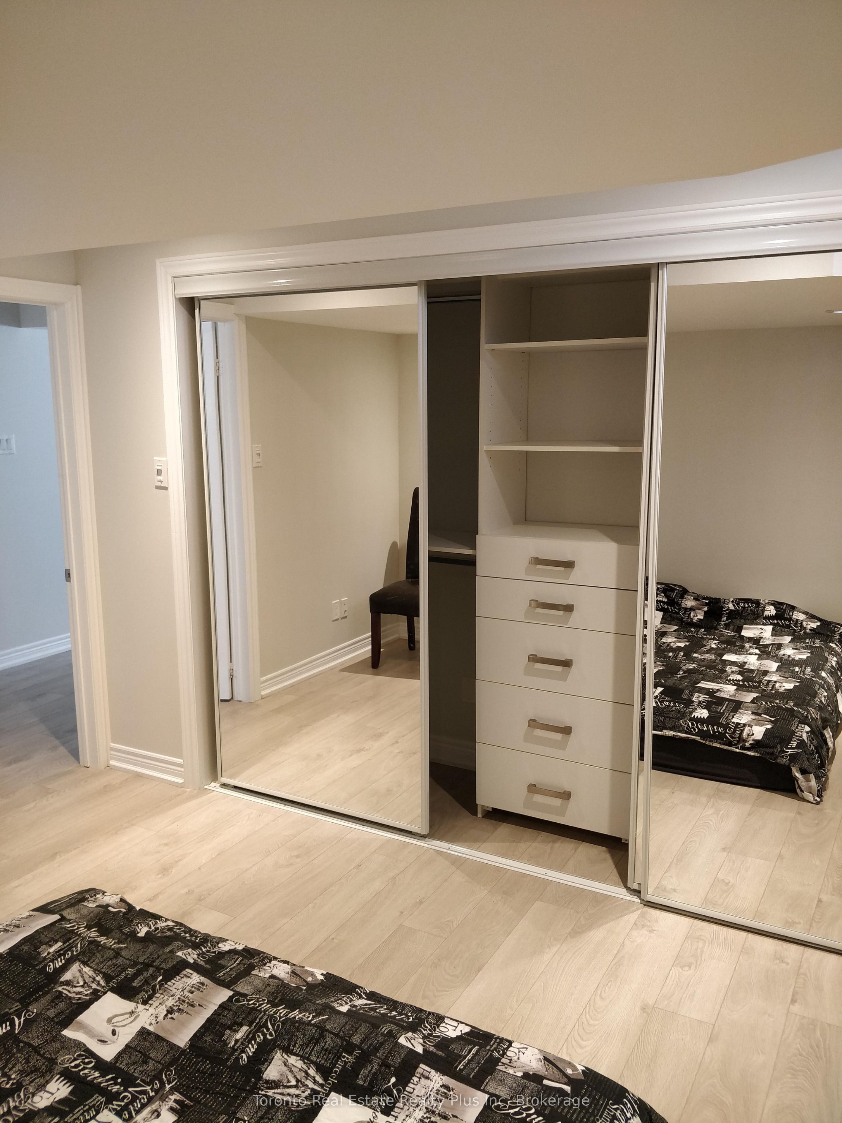 21 Delphinium Avenue Avenue Property Photo 3