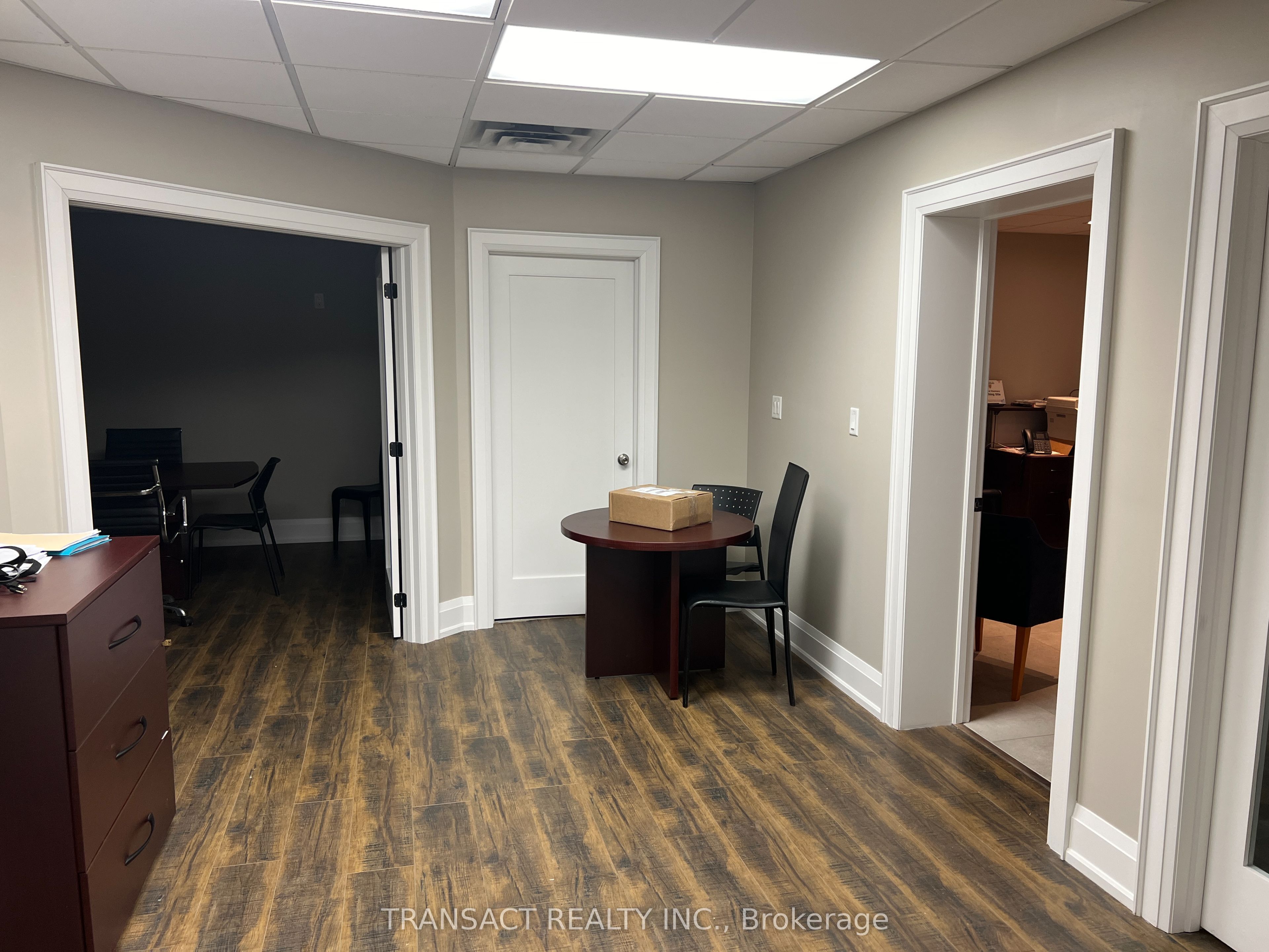 #b3 - 7577 Keele Street Property Photo 10