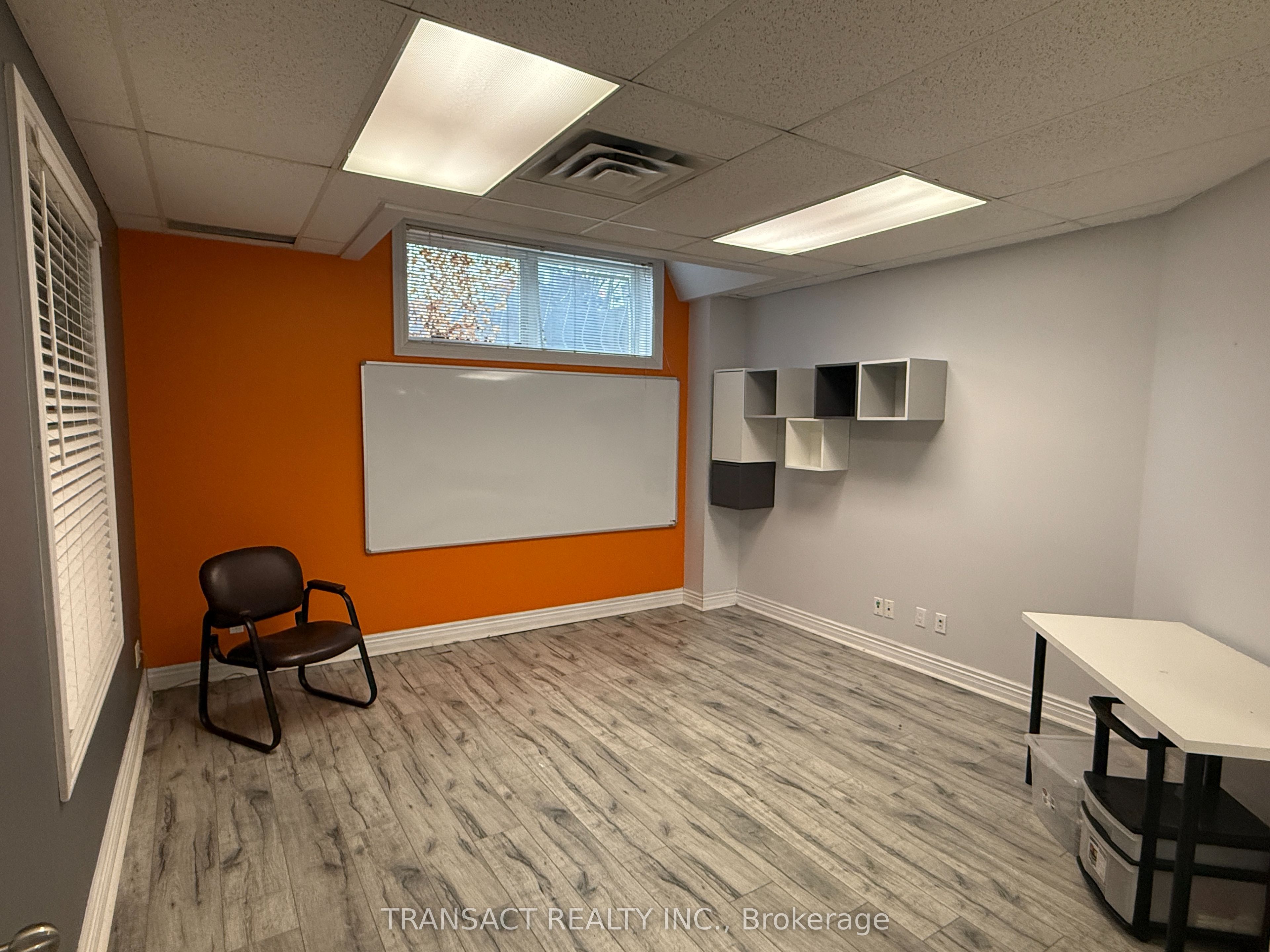 #b3 - 7577 Keele Street Property Photo 16