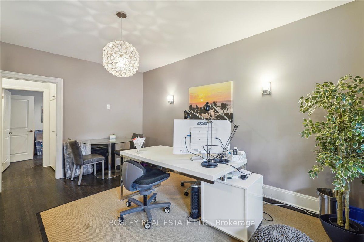 65 Wellington Street Property Photo 11