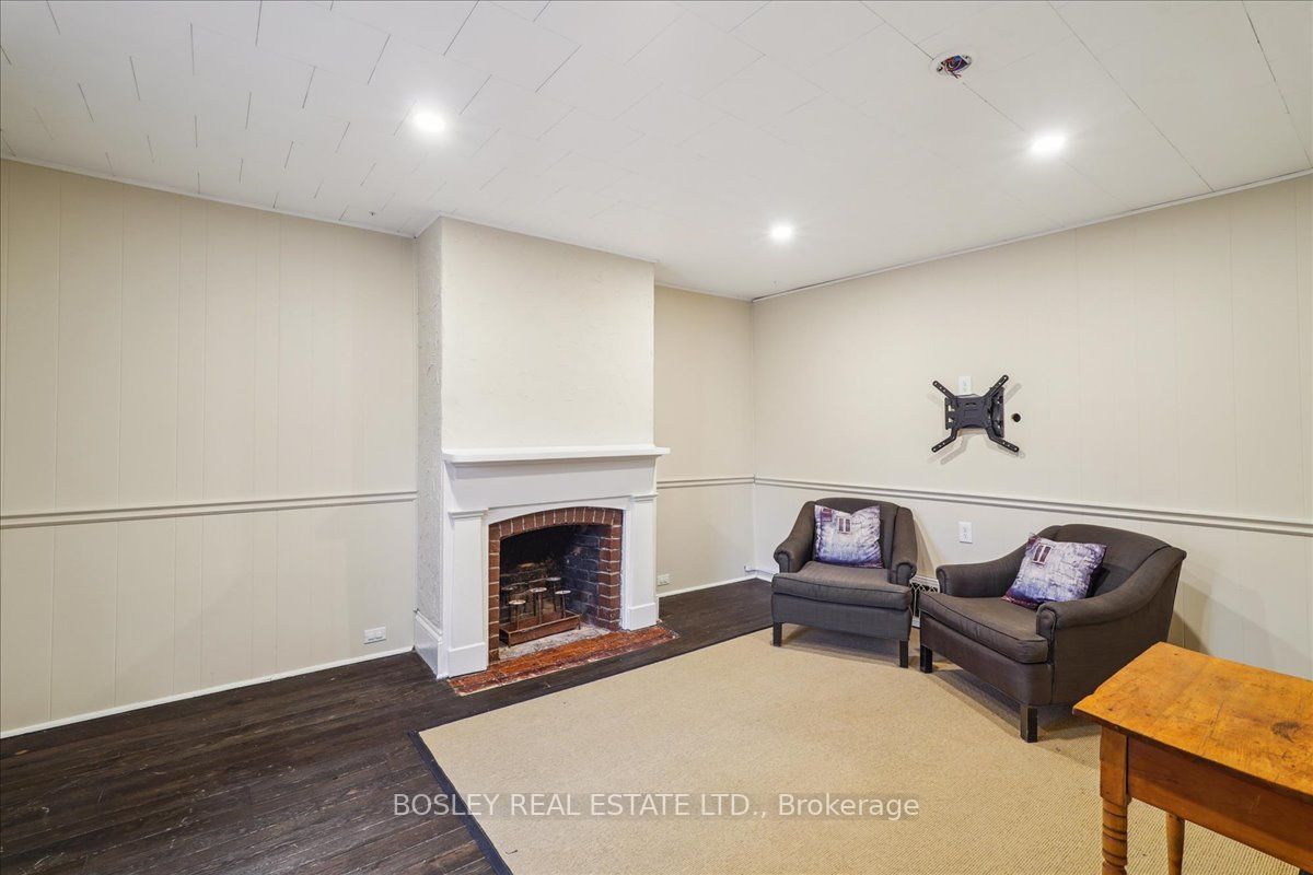 65 Wellington Street Property Photo 17