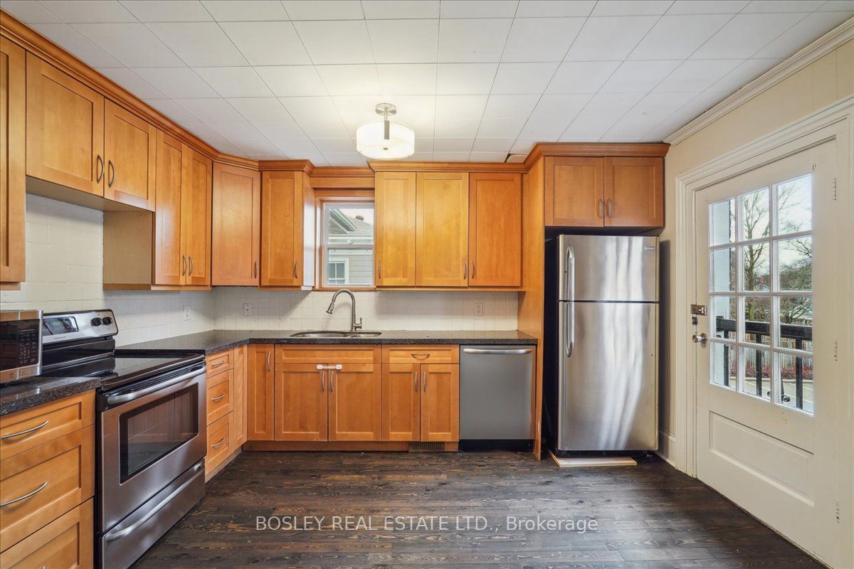 65 Wellington Street Property Photo 24