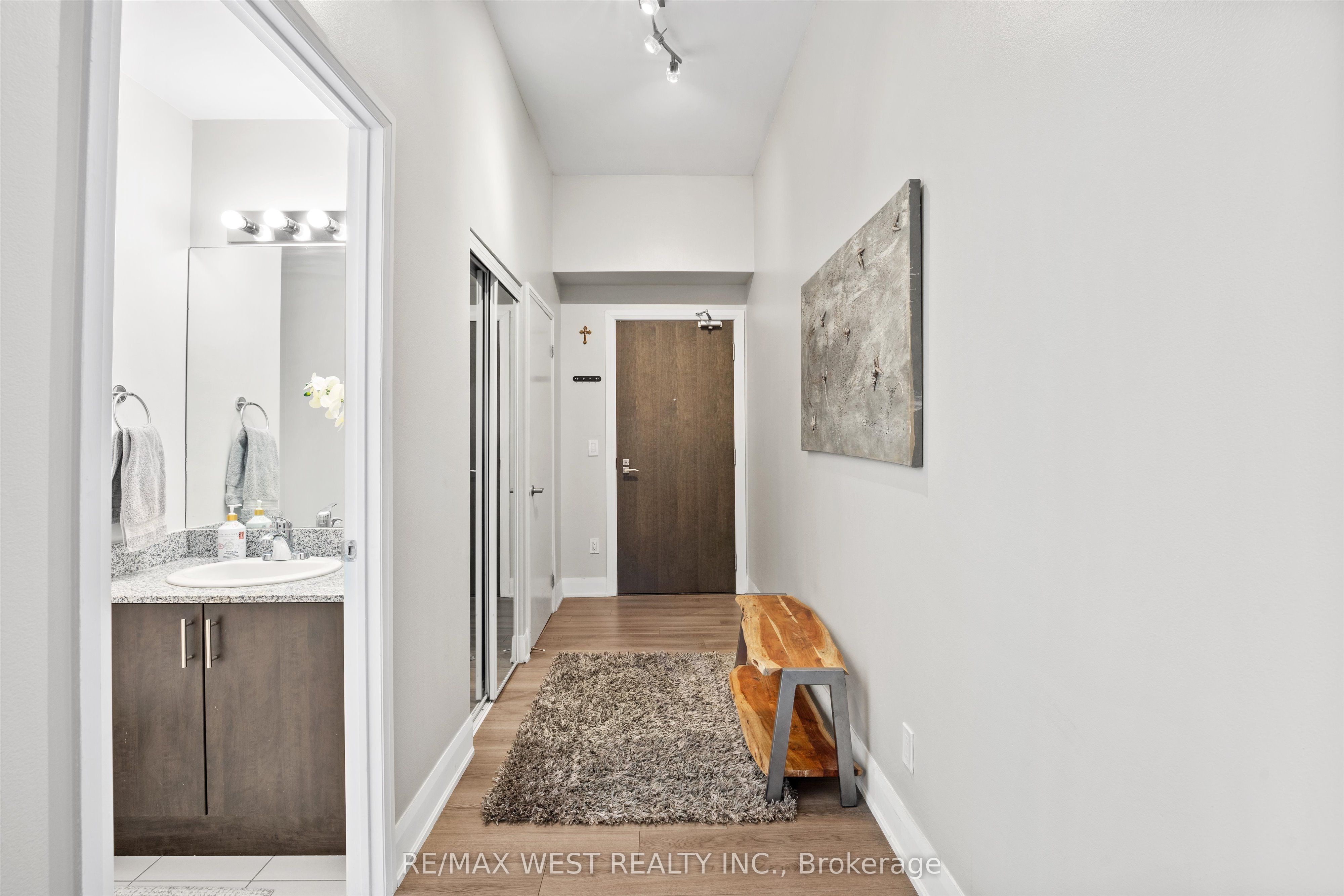2900 Highway 7 N/a E 201 Property Photo 2