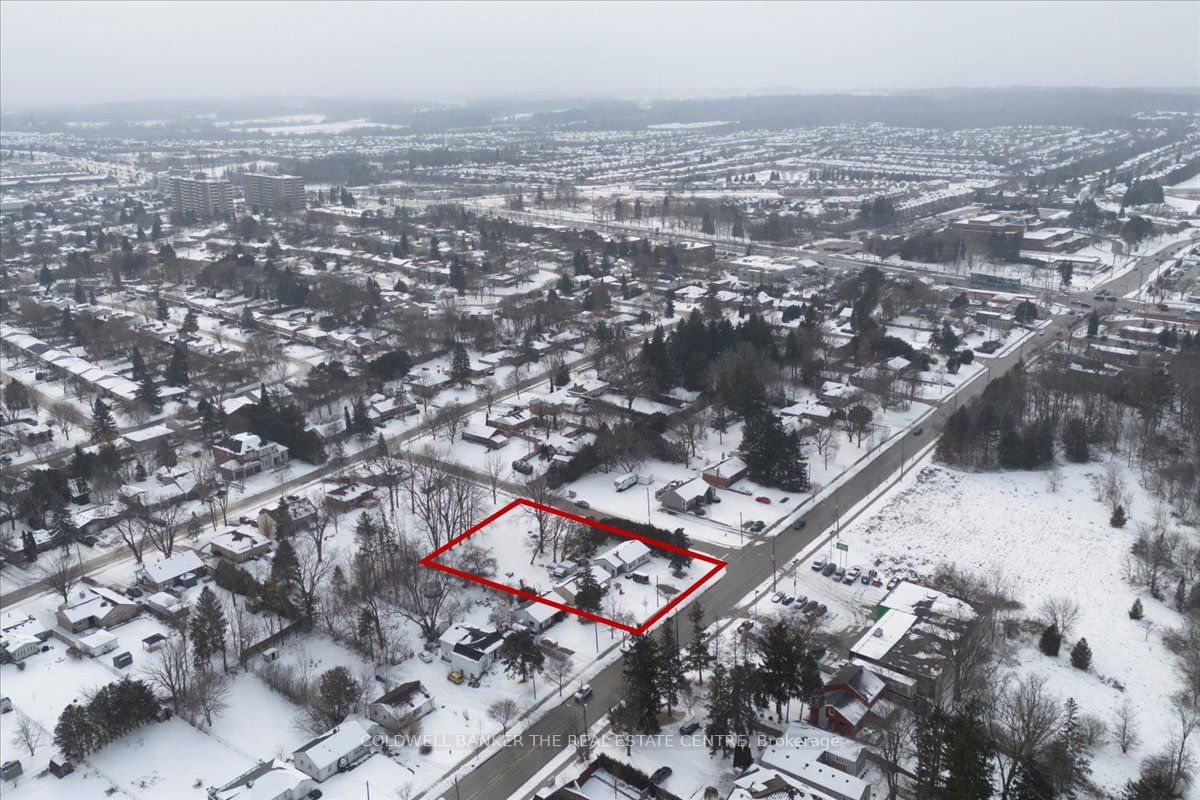 98 Eagle Street Property Photo 4