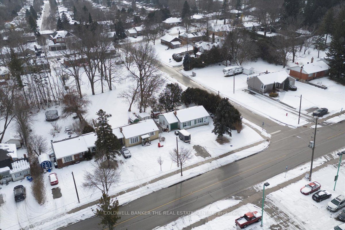 98 Eagle Street Property Photo 11