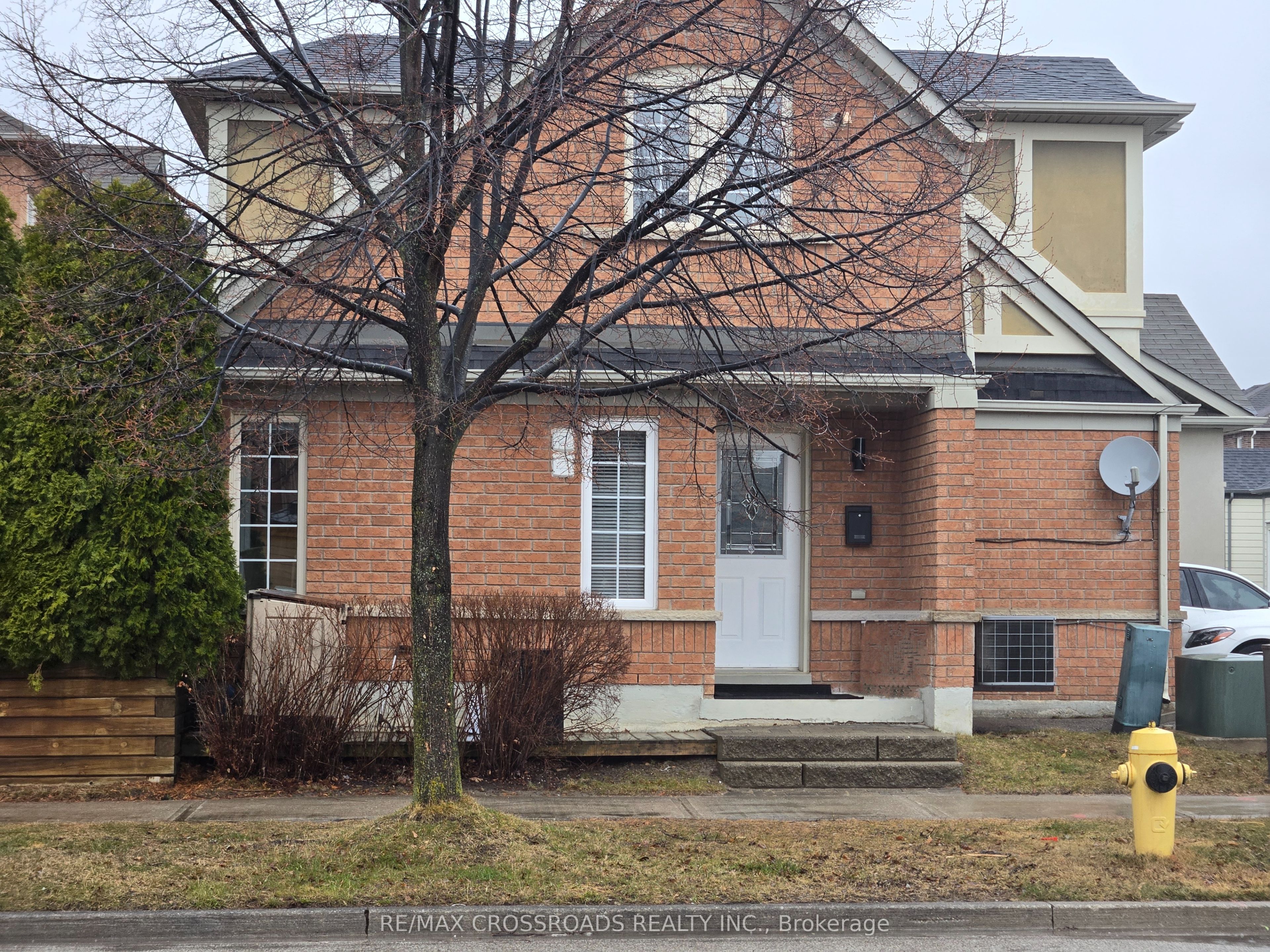 2922 Bur Oak Avenue Property Photo 2