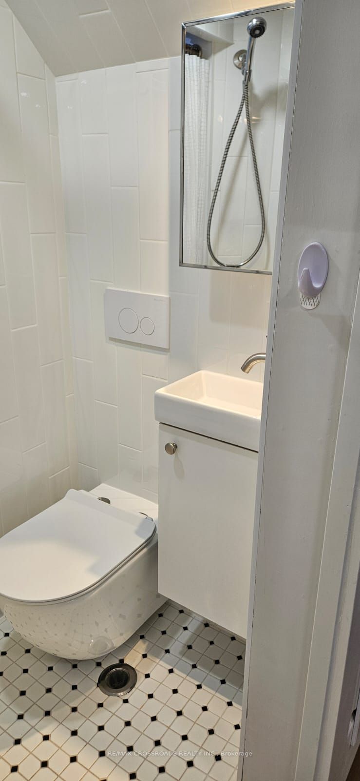 2922 Bur Oak Avenue Property Photo 9