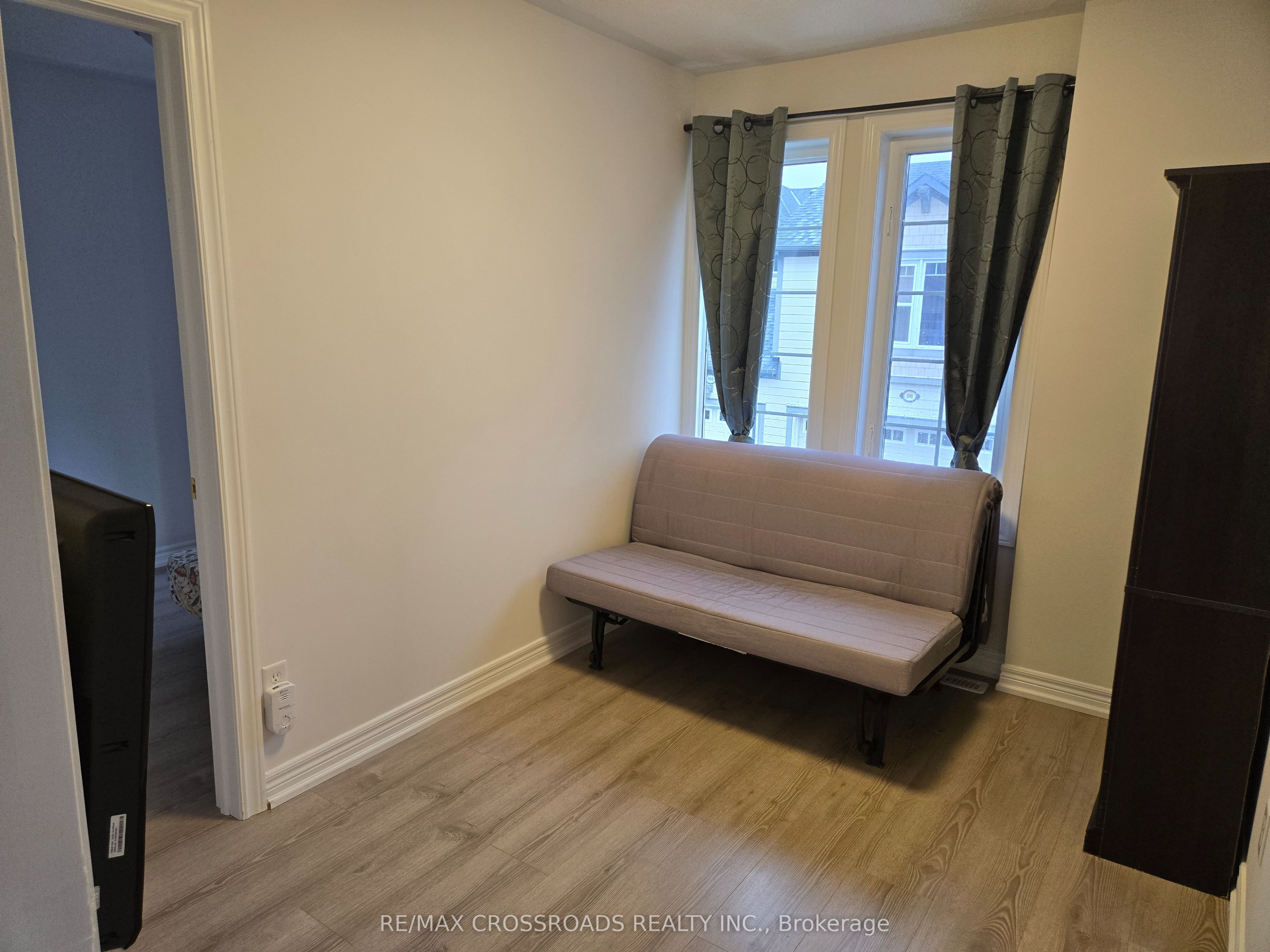2922 Bur Oak Avenue Property Photo 13