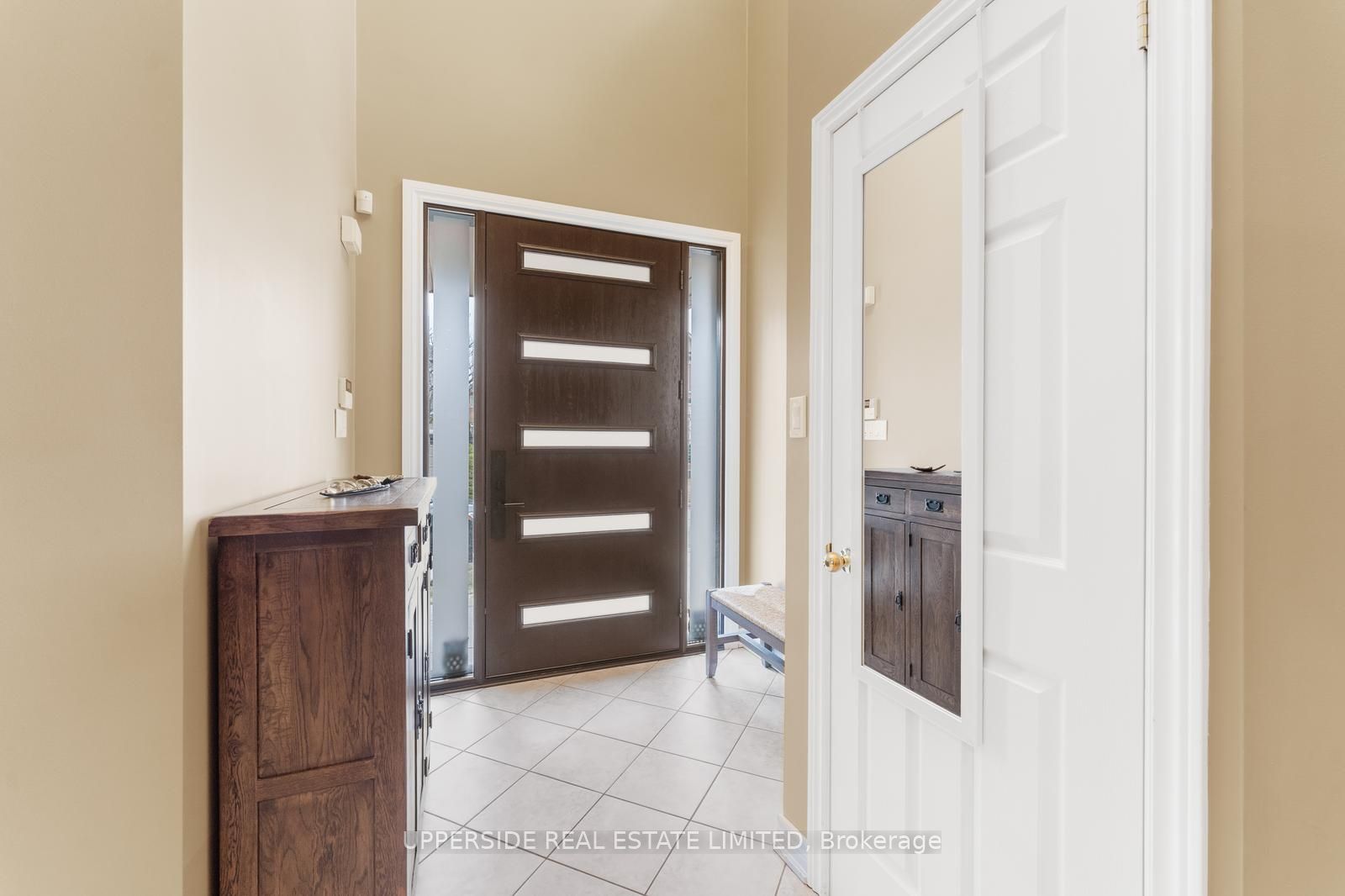 171 Seabreeze Avenue Property Photo 3
