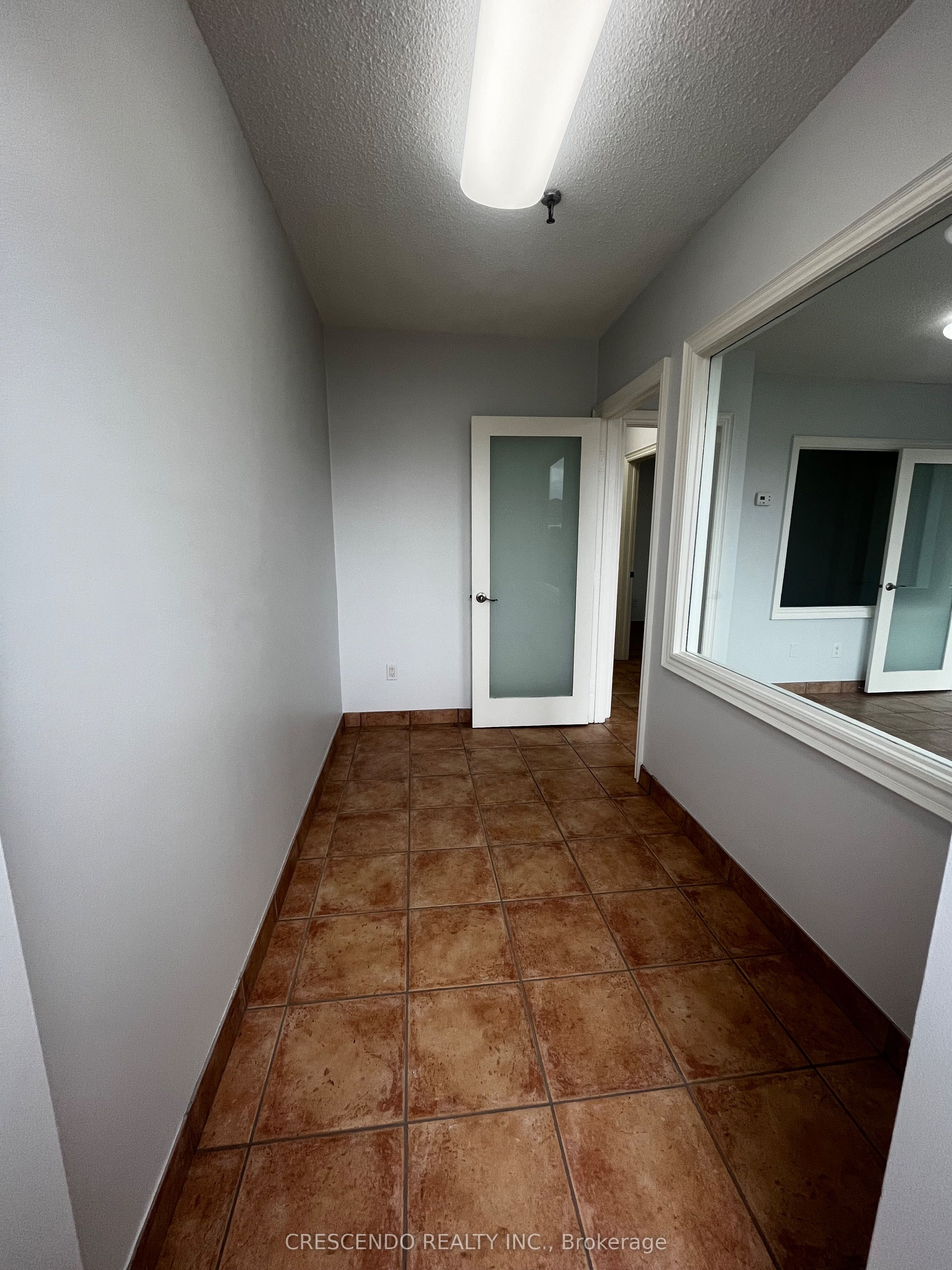#2 - 131 Winges Road Property Photo 2