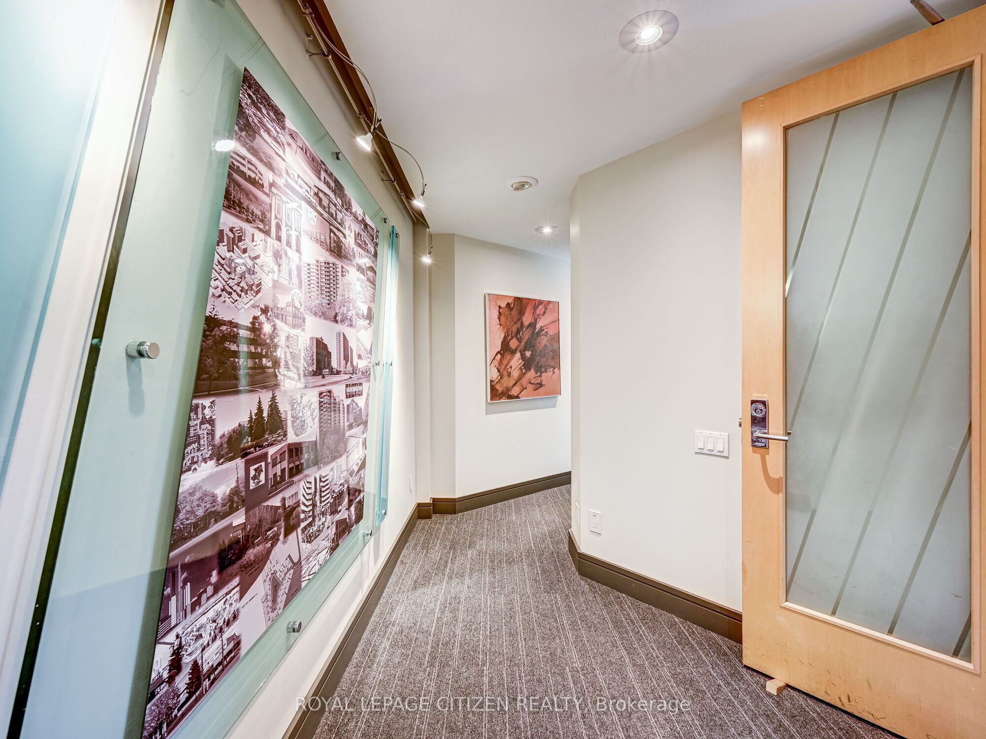 #1 - 30 Pennsylvania Avenue Property Photo 13