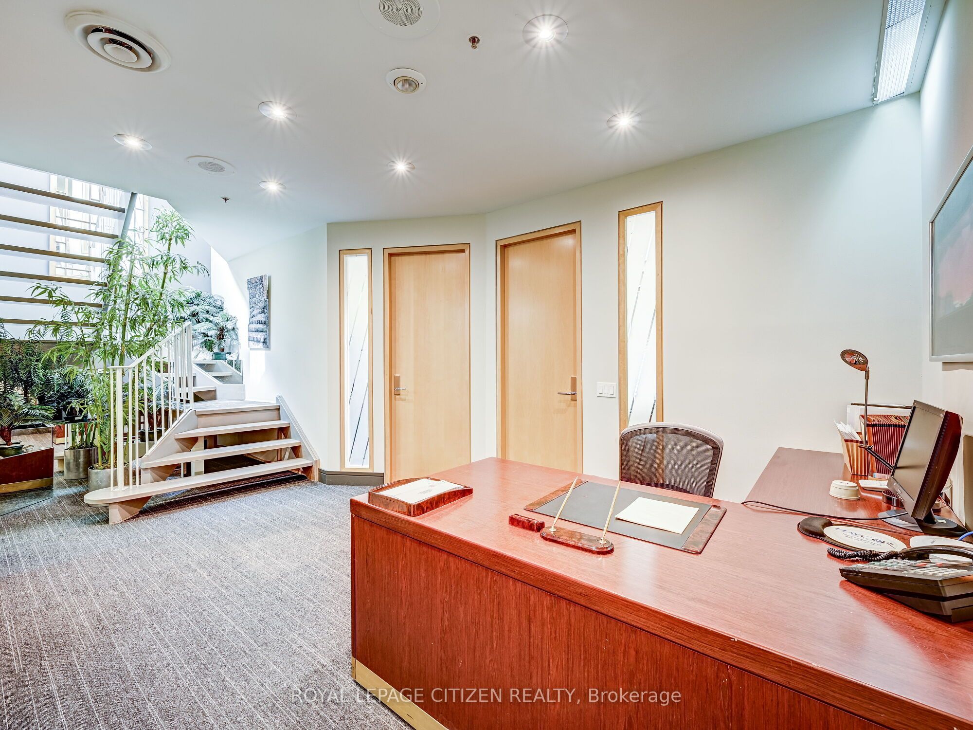 #1 - 30 Pennsylvania Avenue Property Photo 17