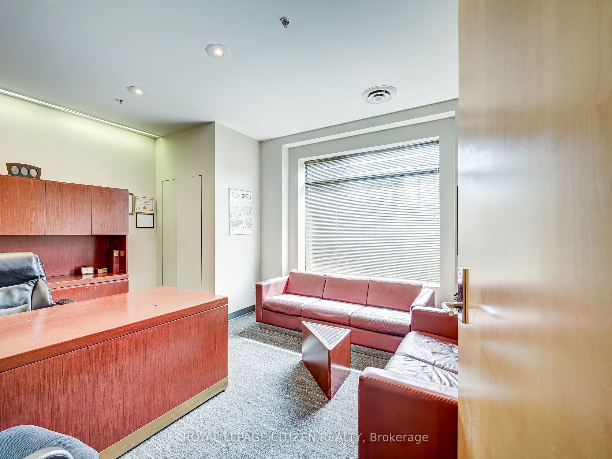 #1 - 30 Pennsylvania Avenue Property Photo 20