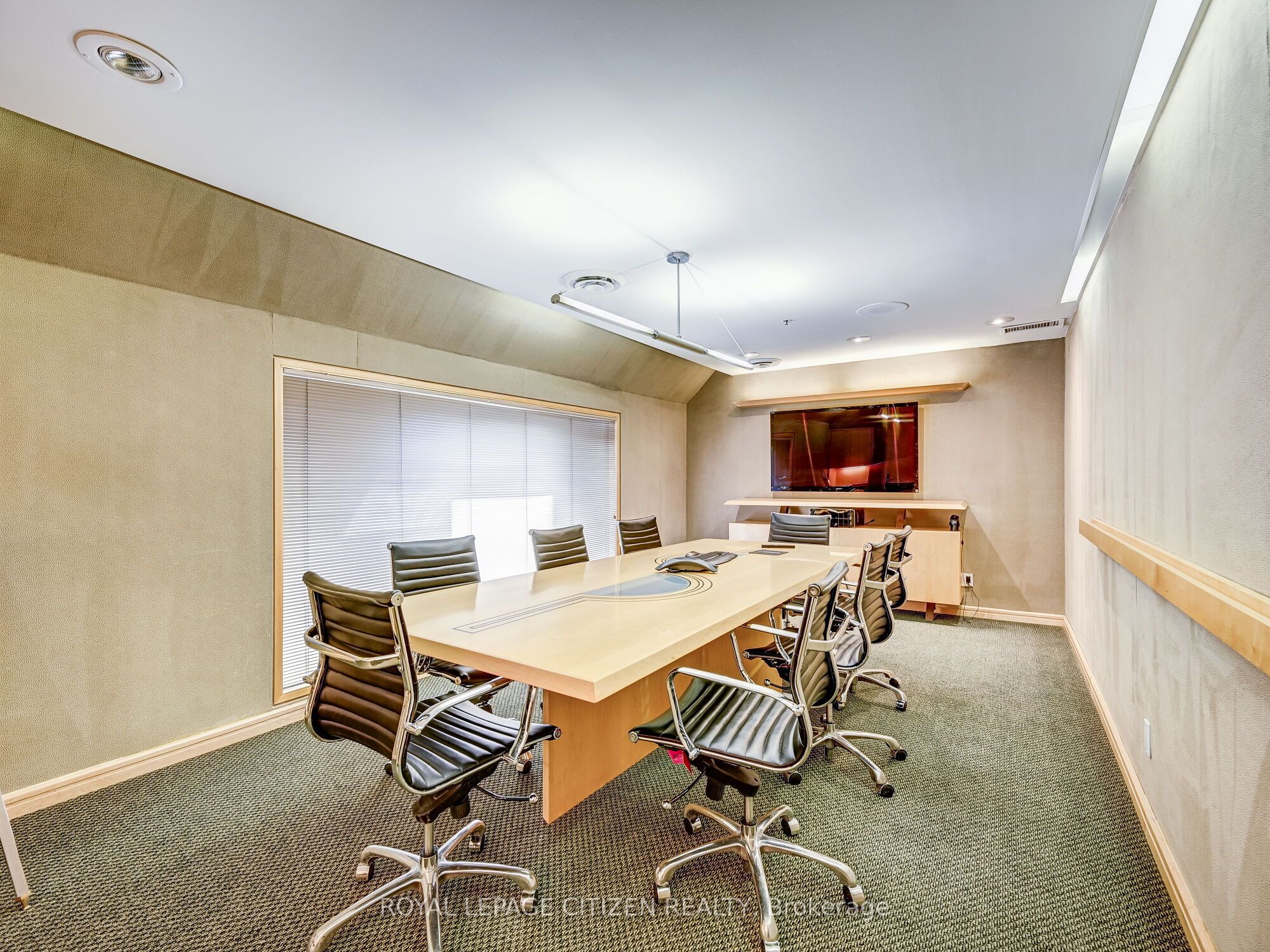 #1 - 30 Pennsylvania Avenue Property Photo 30