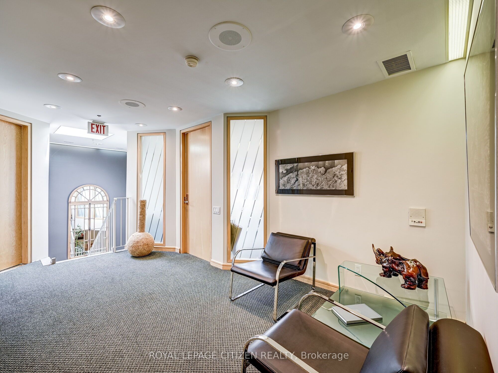 #1 - 30 Pennsylvania Avenue Property Photo 29