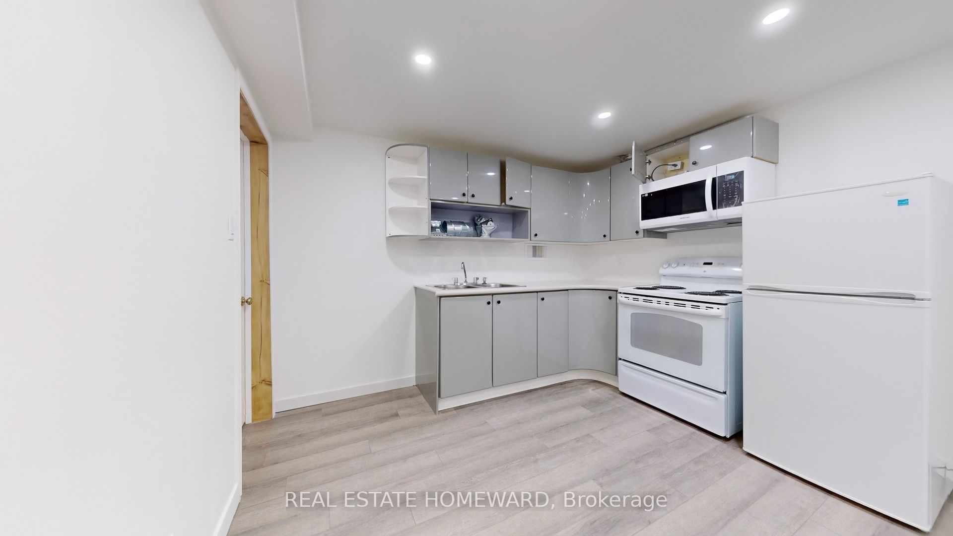 62 Mcclenny Drive Lower Property Photo 3