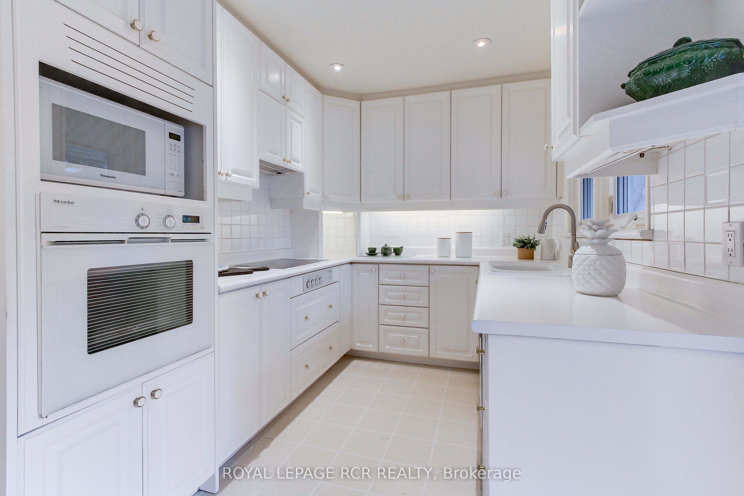 4 Thornlea Court Property Photo 15
