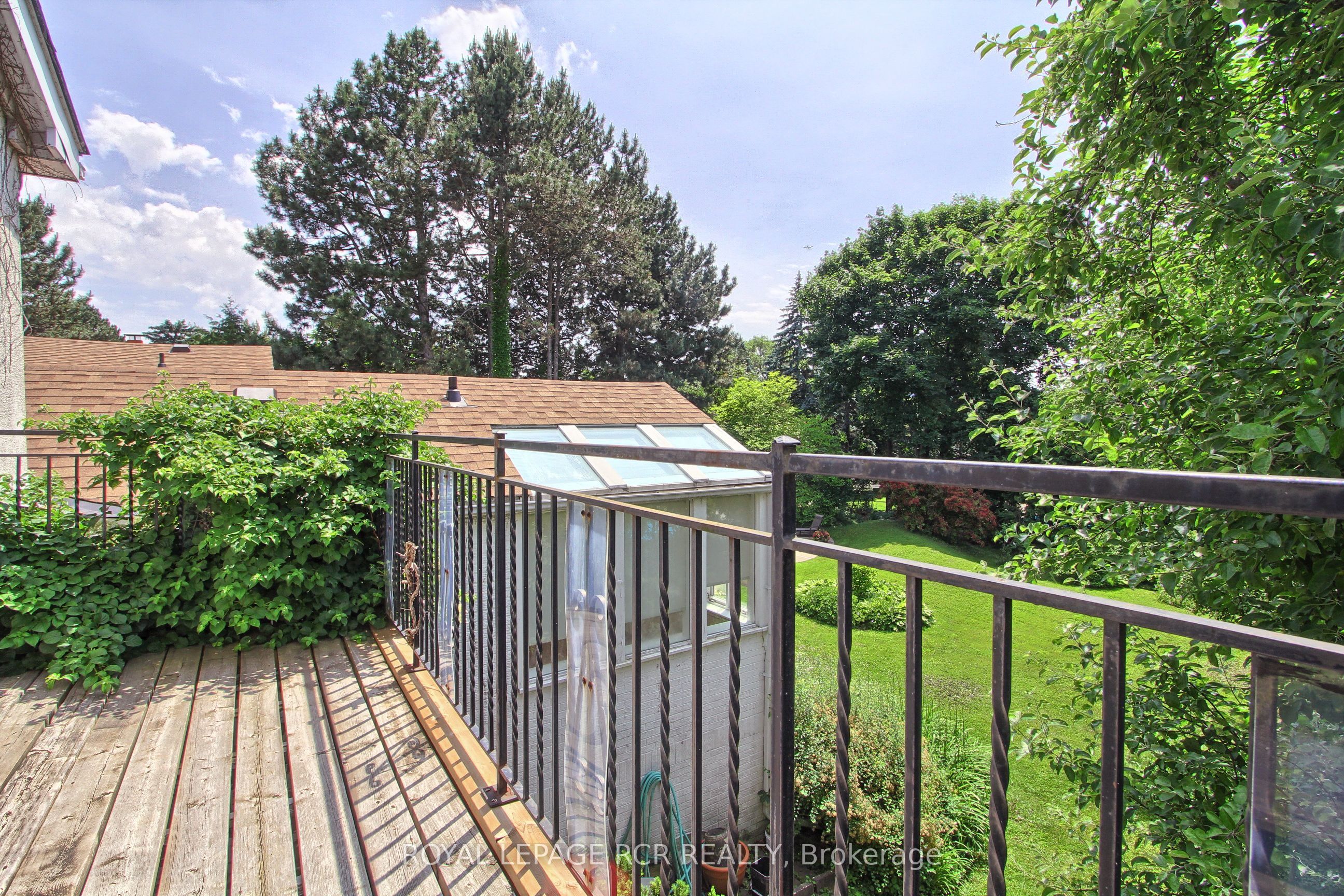 4 Thornlea Court Property Photo 19