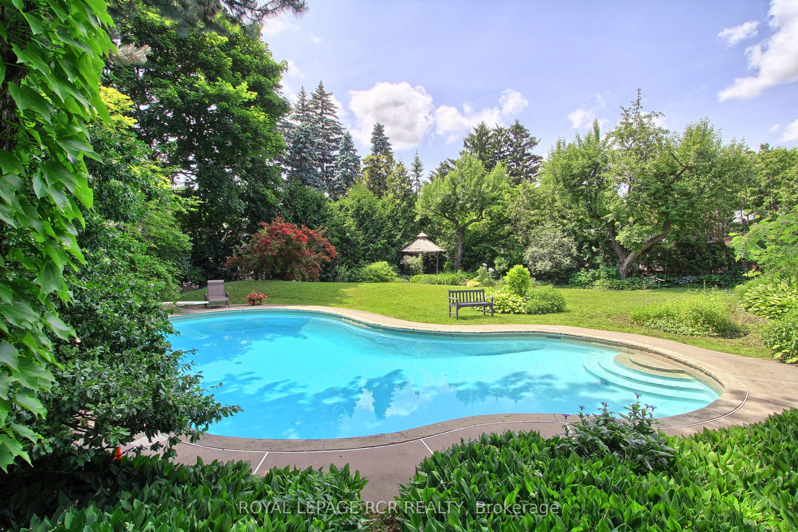 4 Thornlea Court Property Photo 41