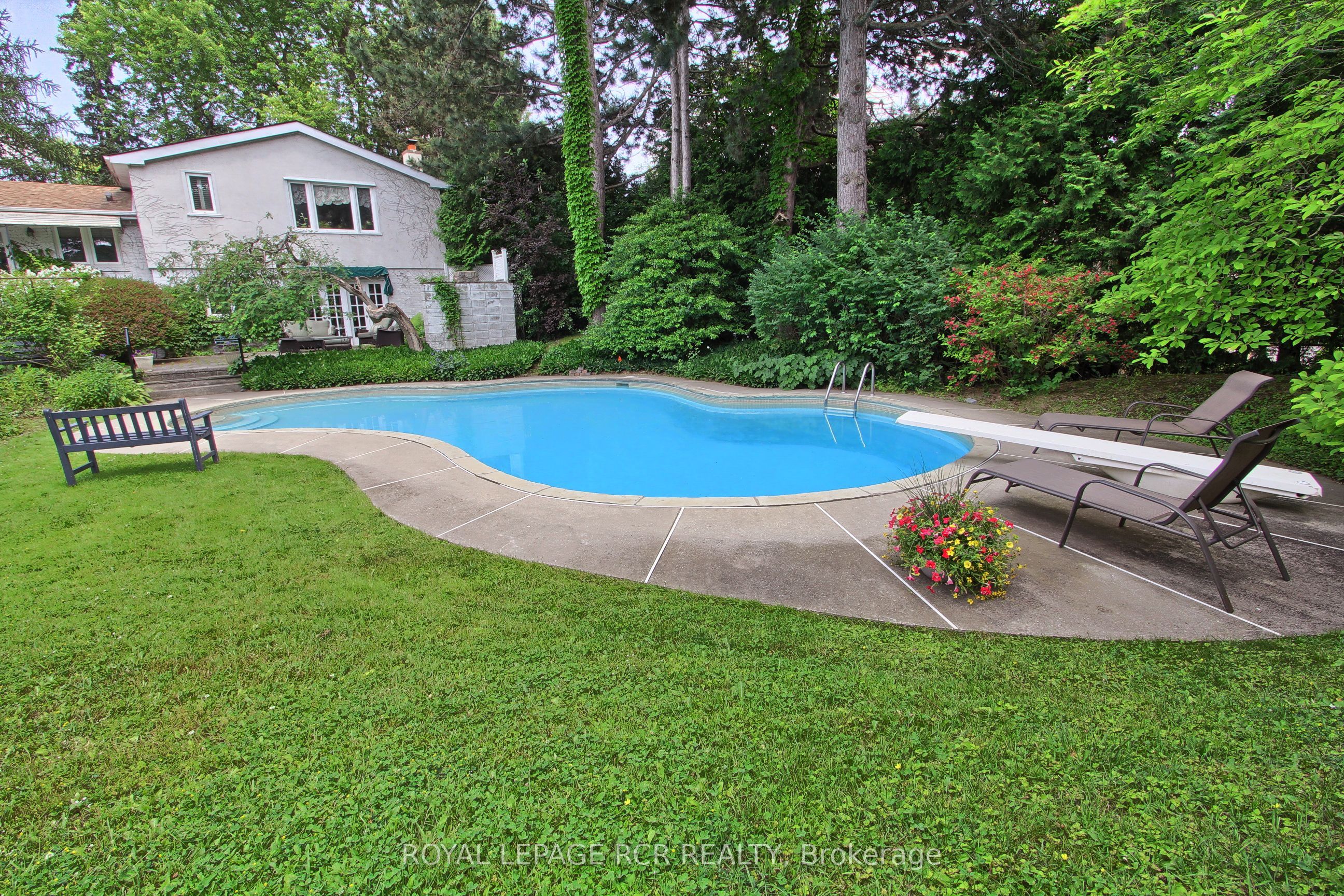4 Thornlea Court Property Photo 44