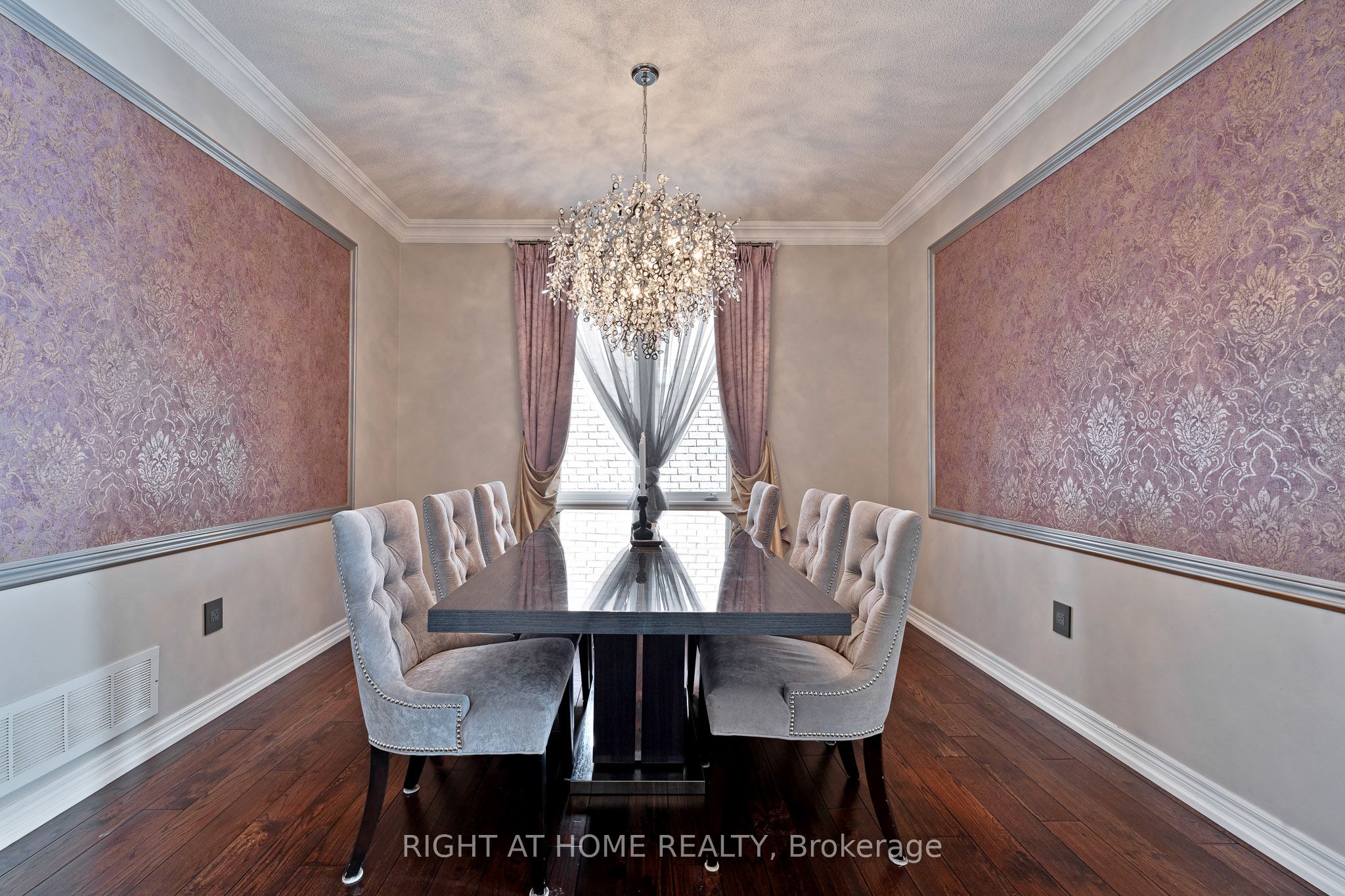 37 Newbridge Avenue Property Photo 2