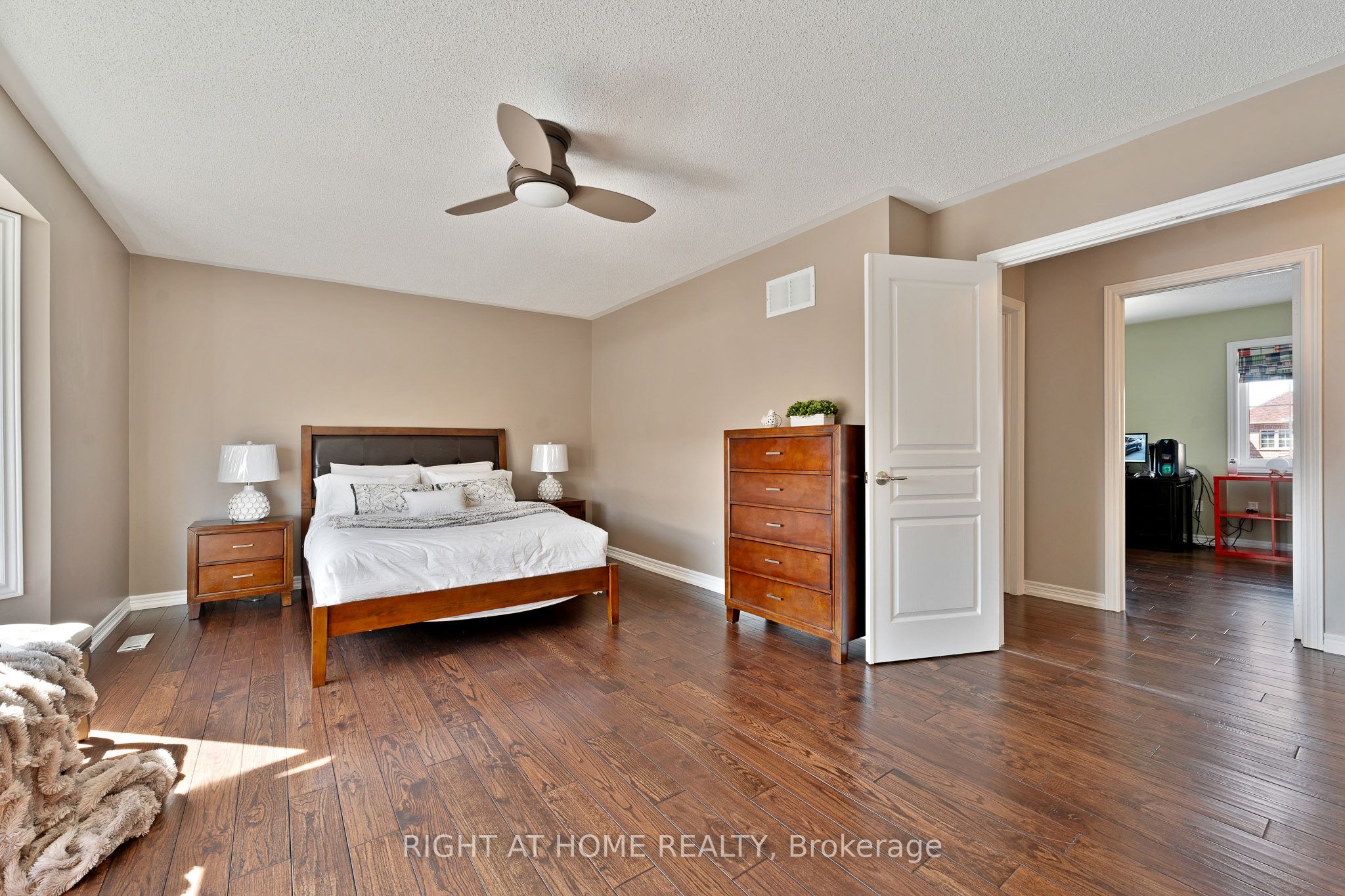 37 Newbridge Avenue Property Photo 20
