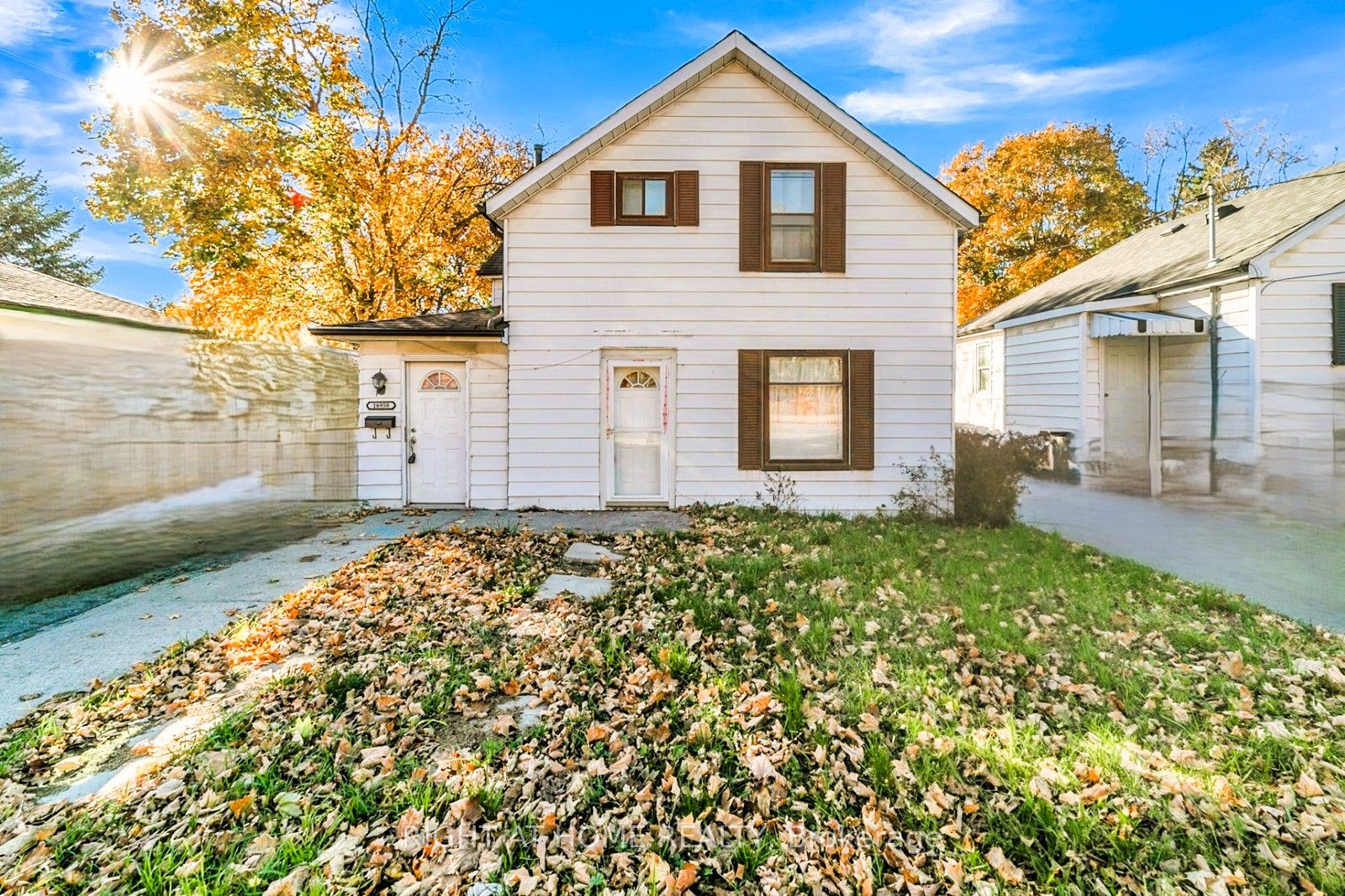 16958 Bayview Avenue Property Photo 1