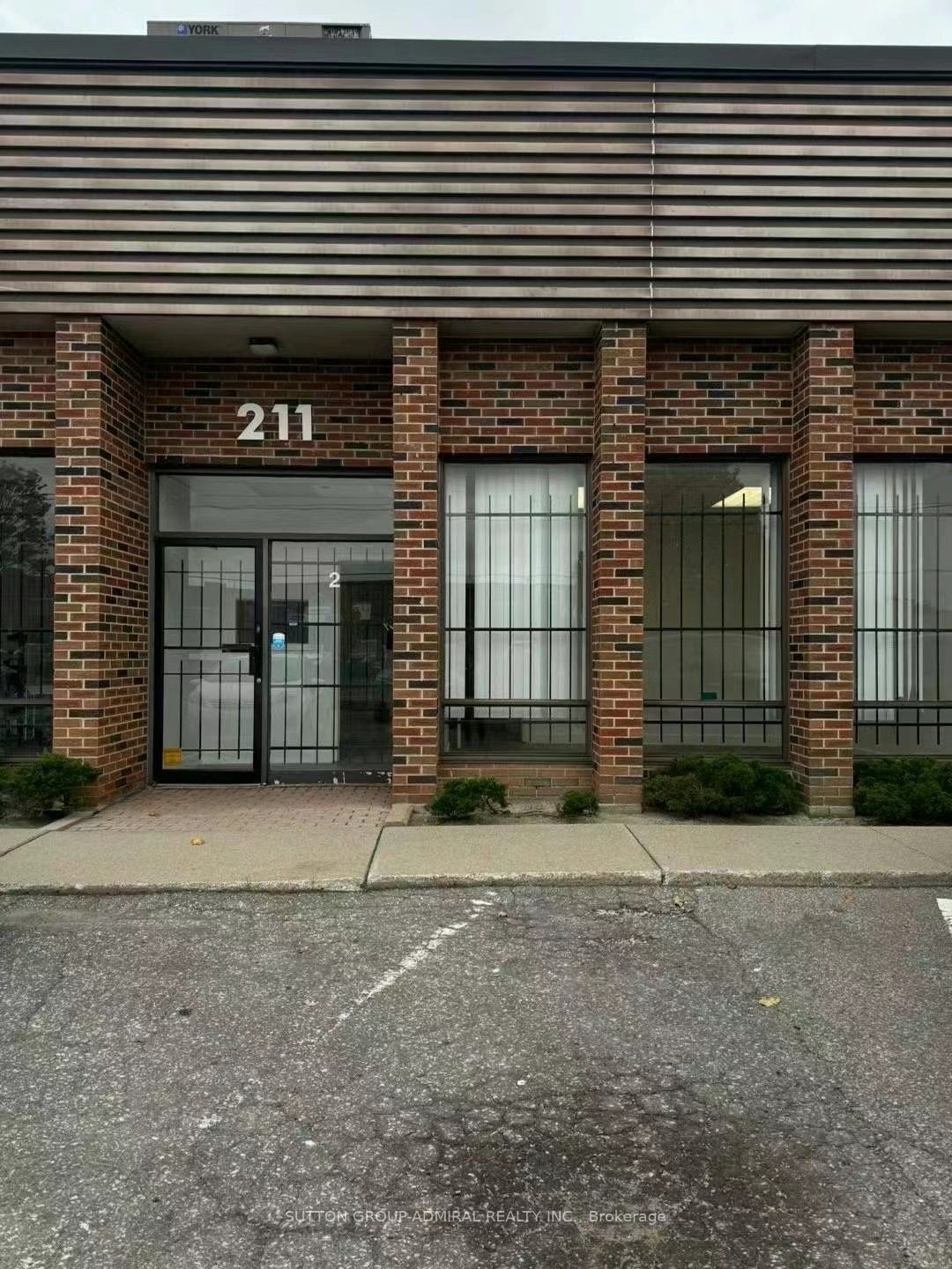 #2 - 211 Telson Road Property Photo 1