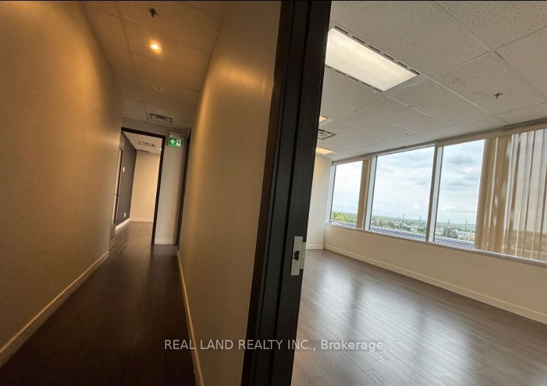 #506 - 3621 Highway 7 Property Photo 5
