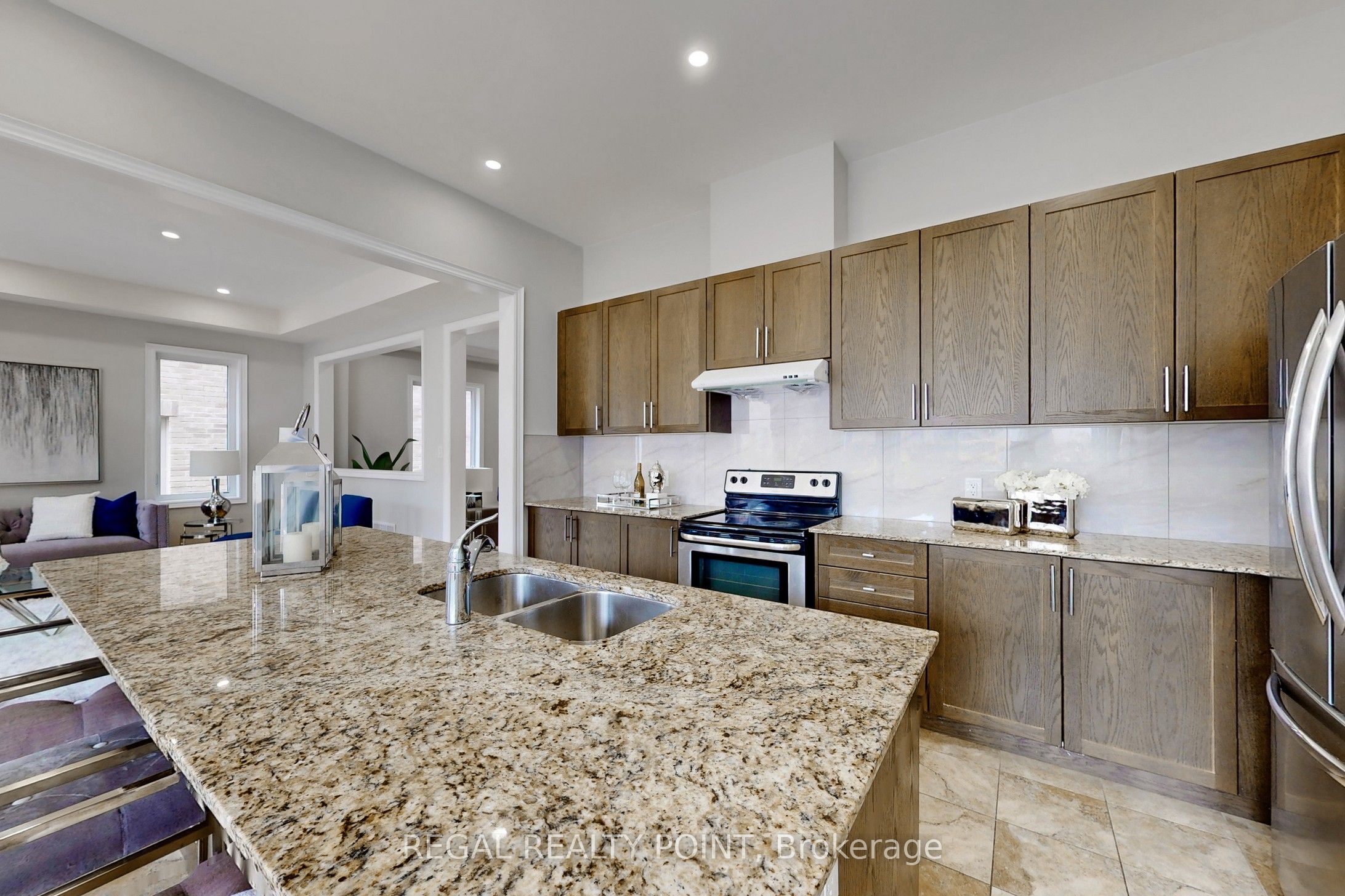 79 Wellspring Avenue Property Photo 13