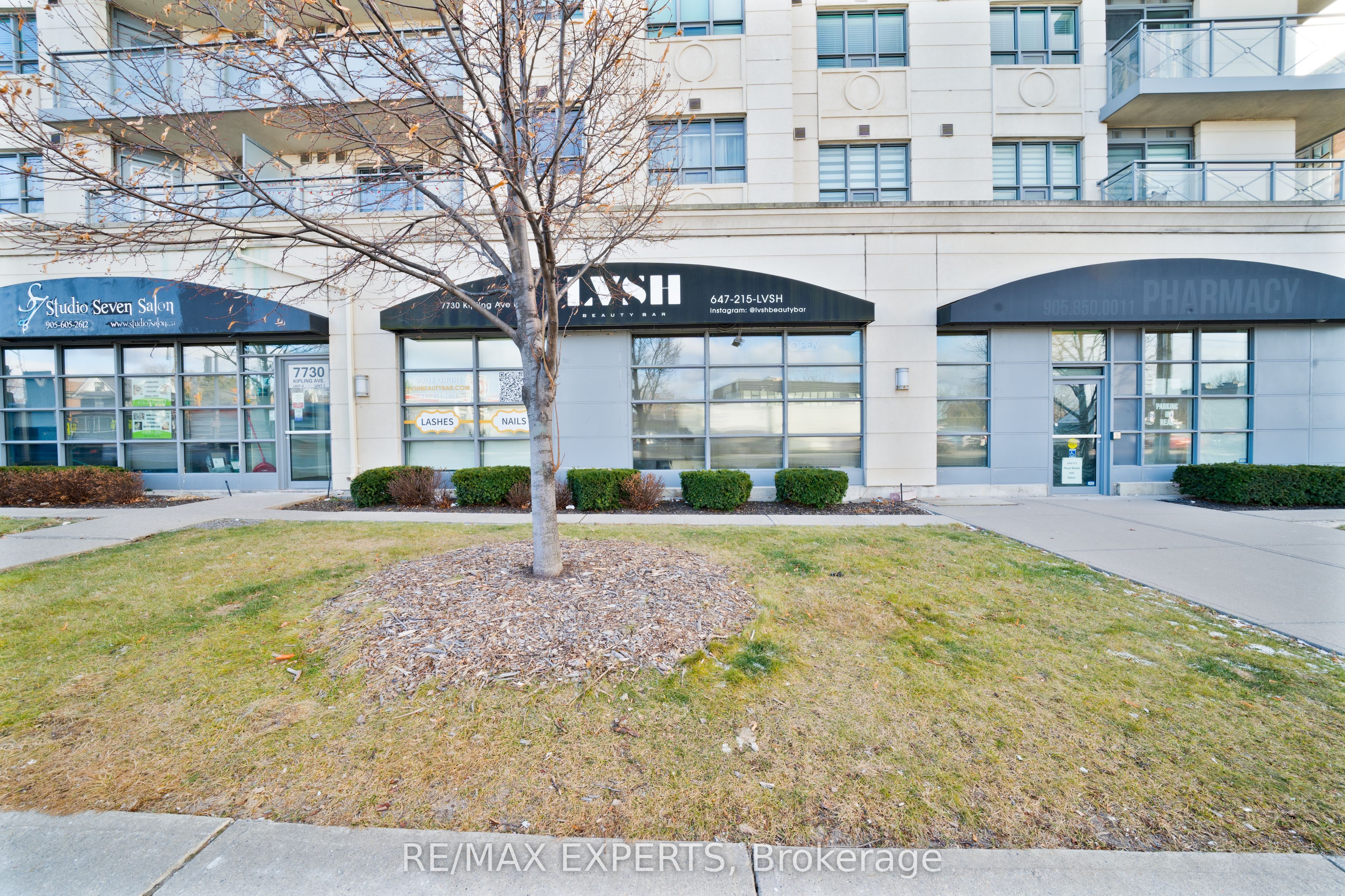 #3 - 7730 Kipling Avenue Property Photo 3