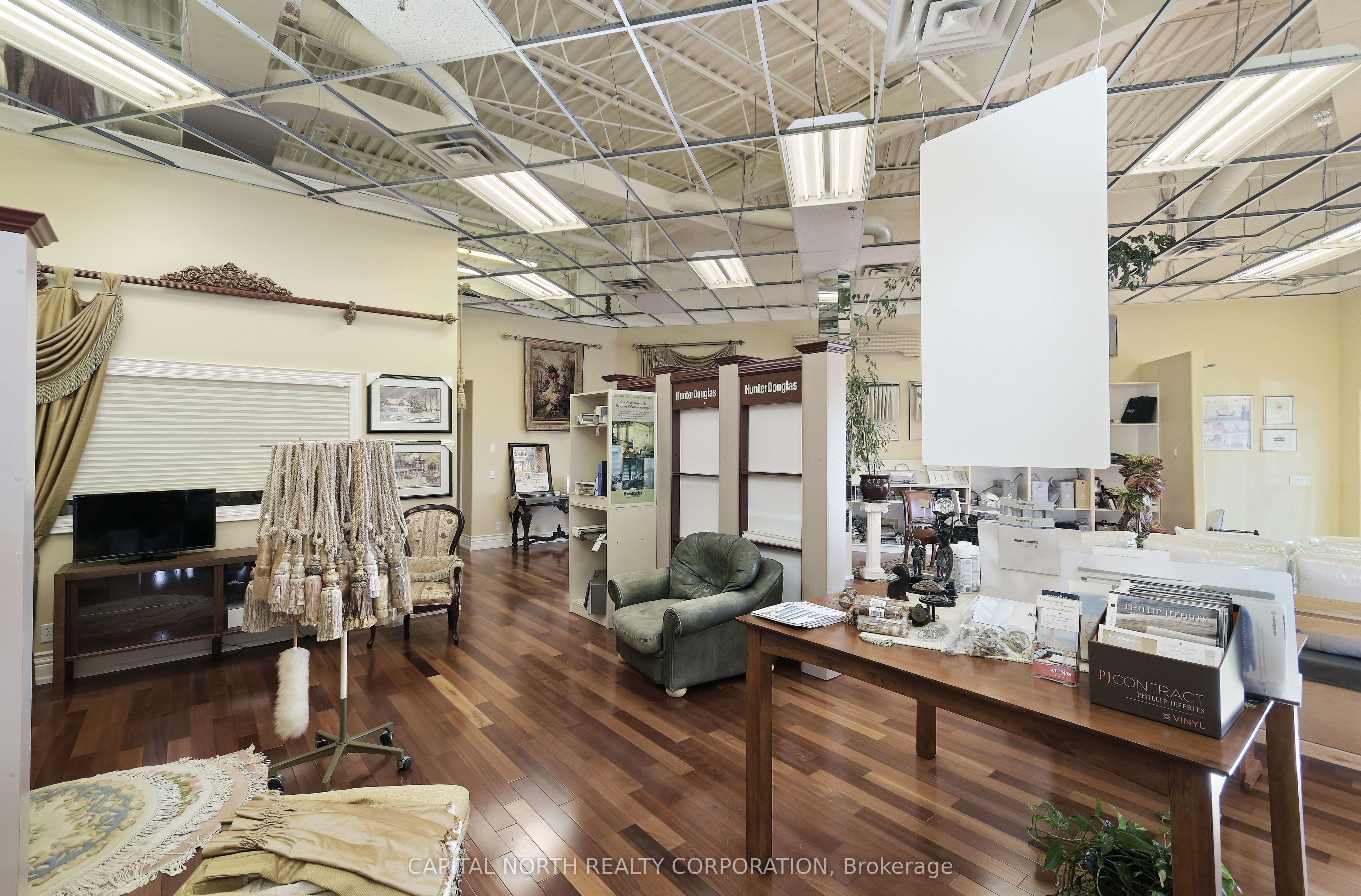 #21 - 4370 Steeles Avenue Property Photo 13