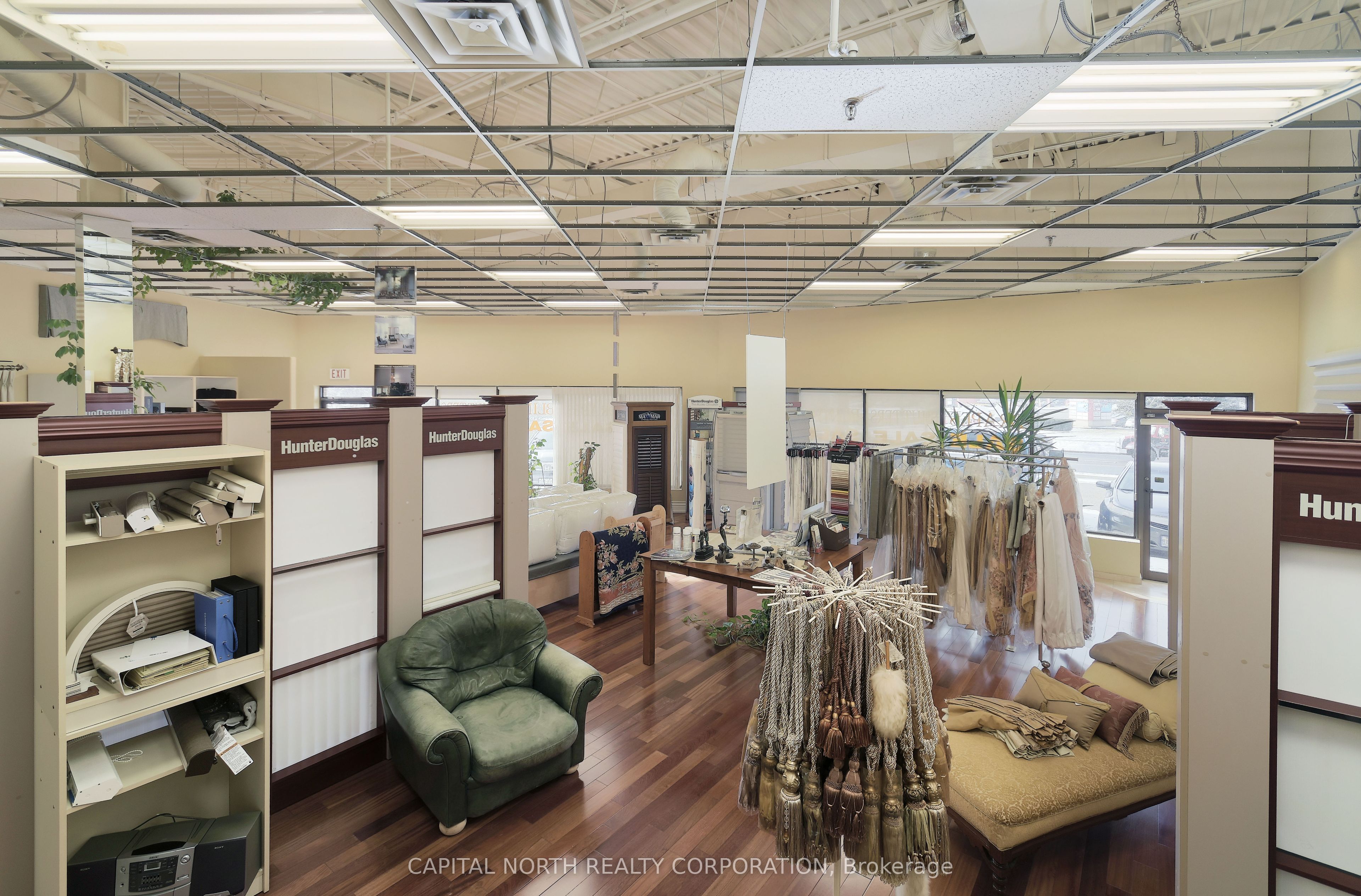 #21 - 4370 Steeles Avenue Property Photo 15