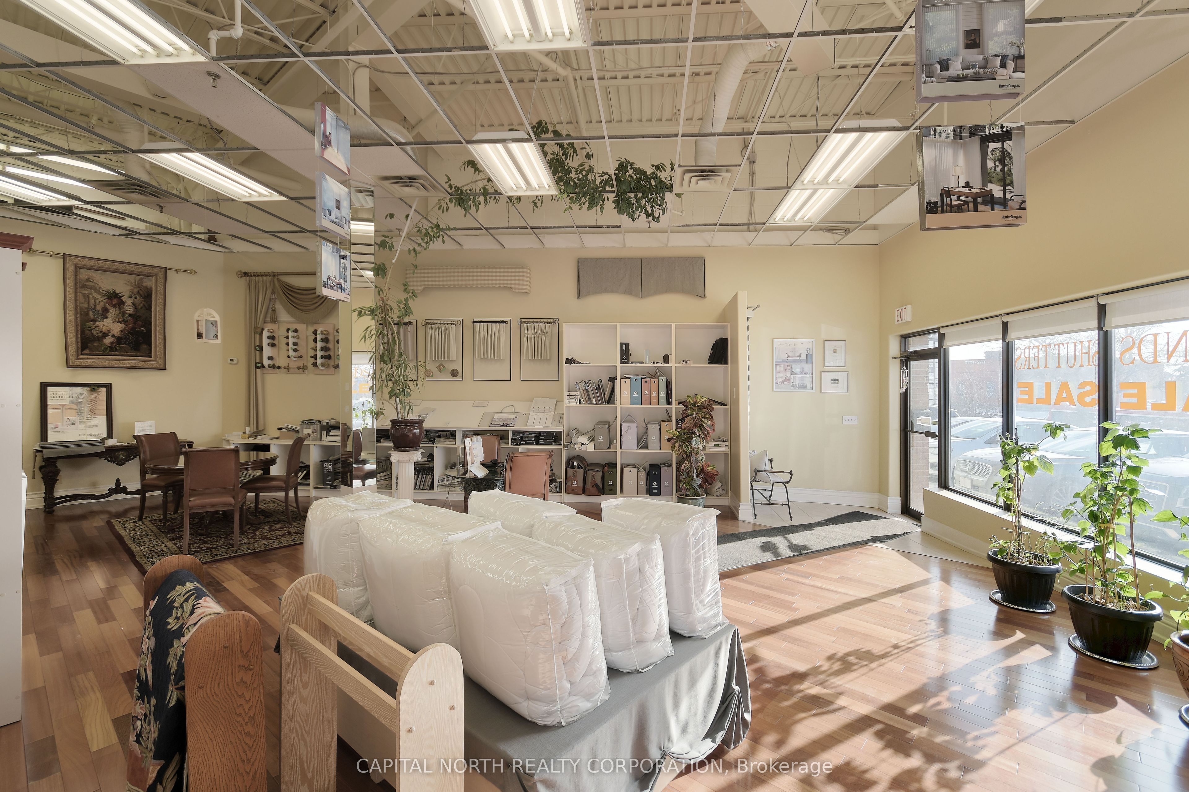 #21 - 4370 Steeles Avenue Property Photo 17