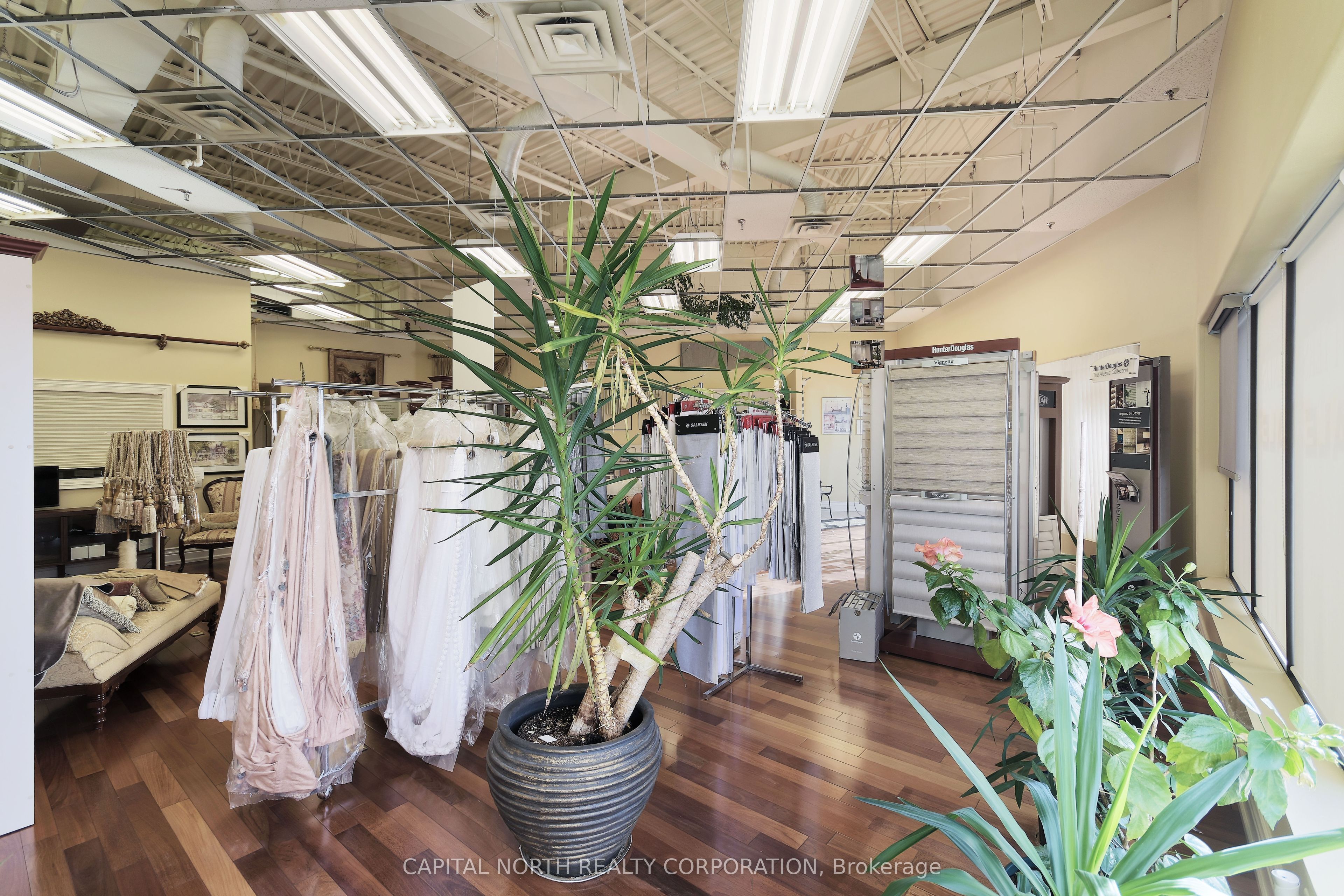 #21 - 4370 Steeles Avenue Property Photo 19