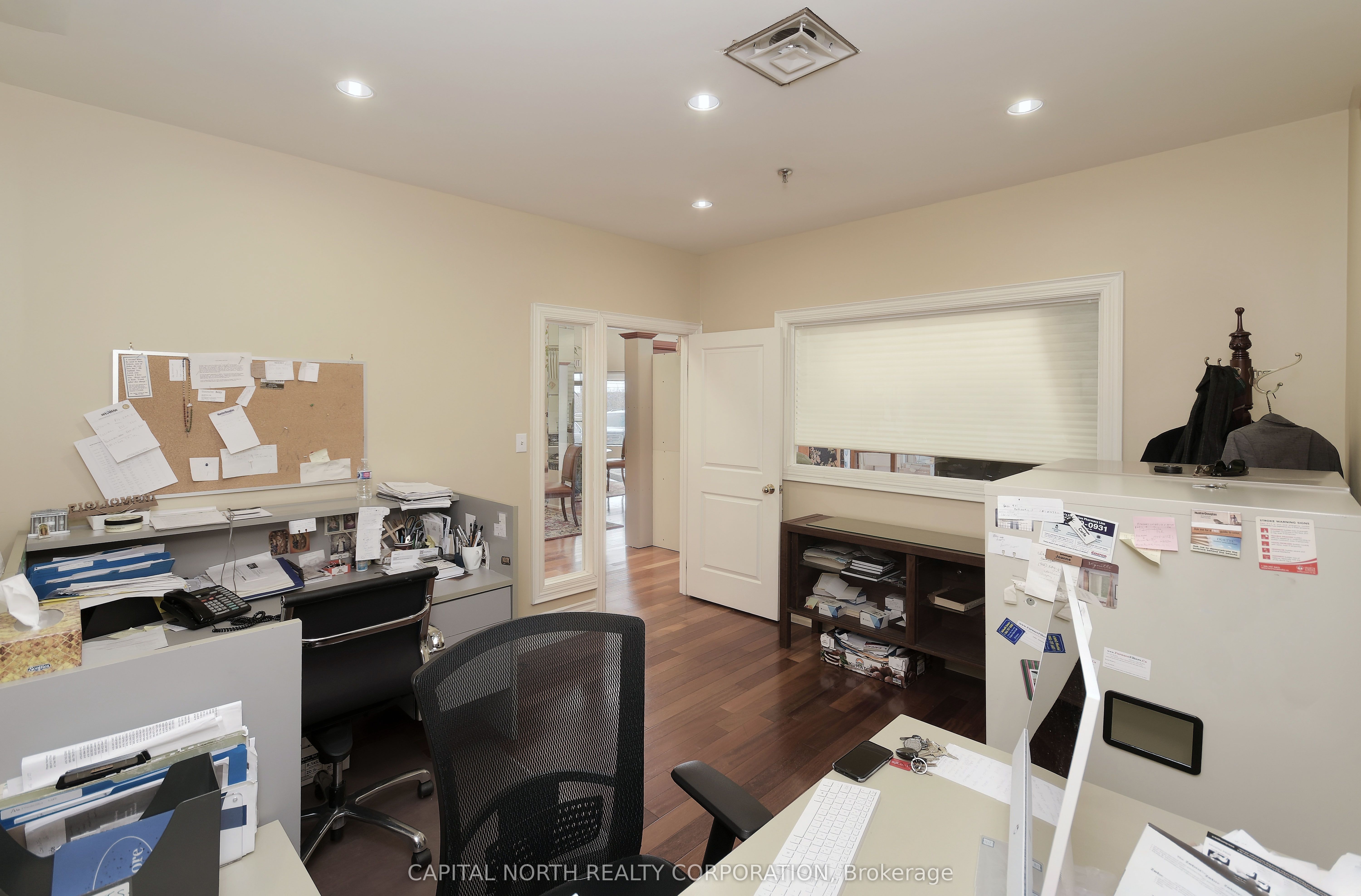 #21 - 4370 Steeles Avenue Property Photo 23
