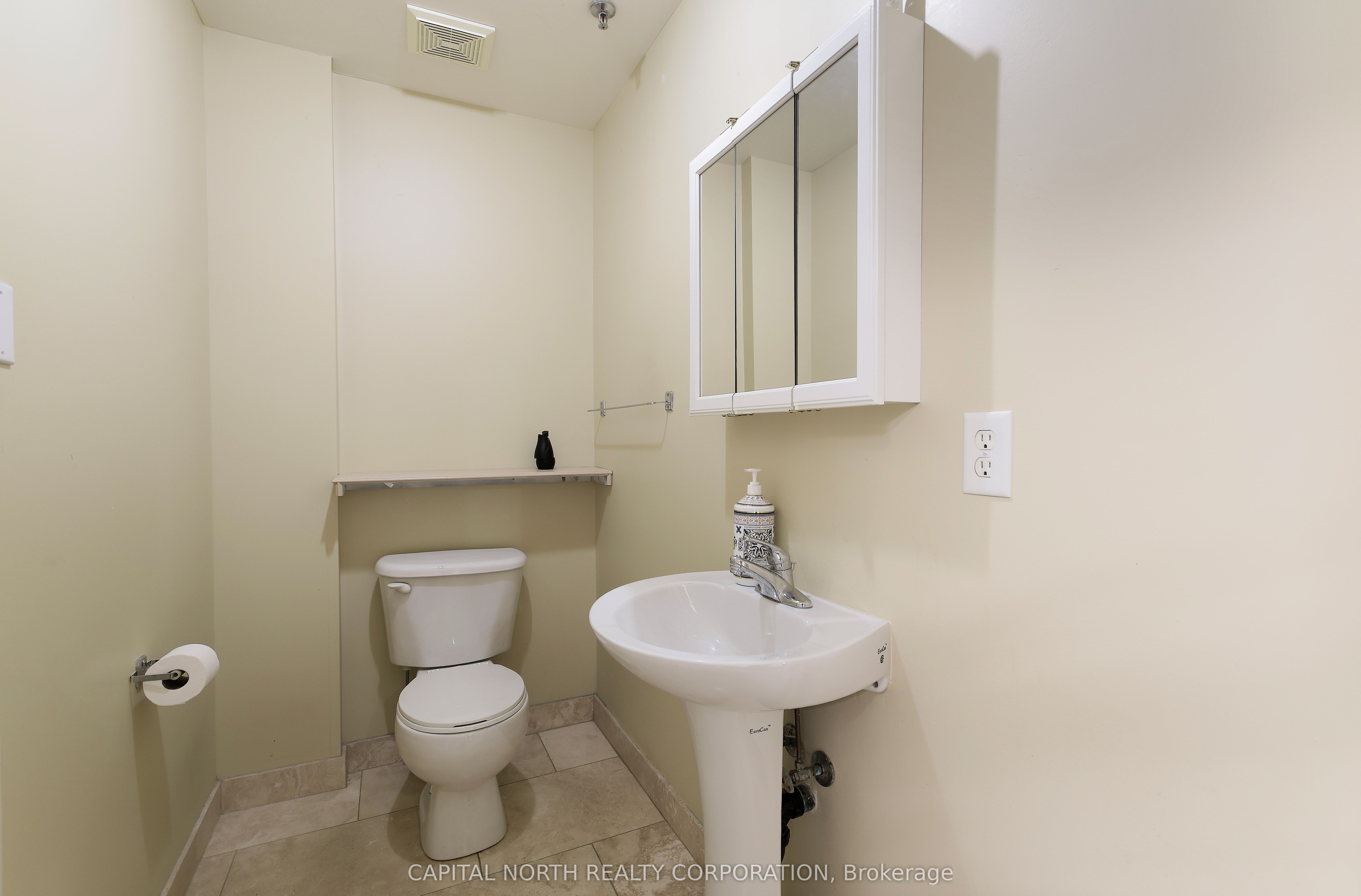 #21 - 4370 Steeles Avenue Property Photo 26