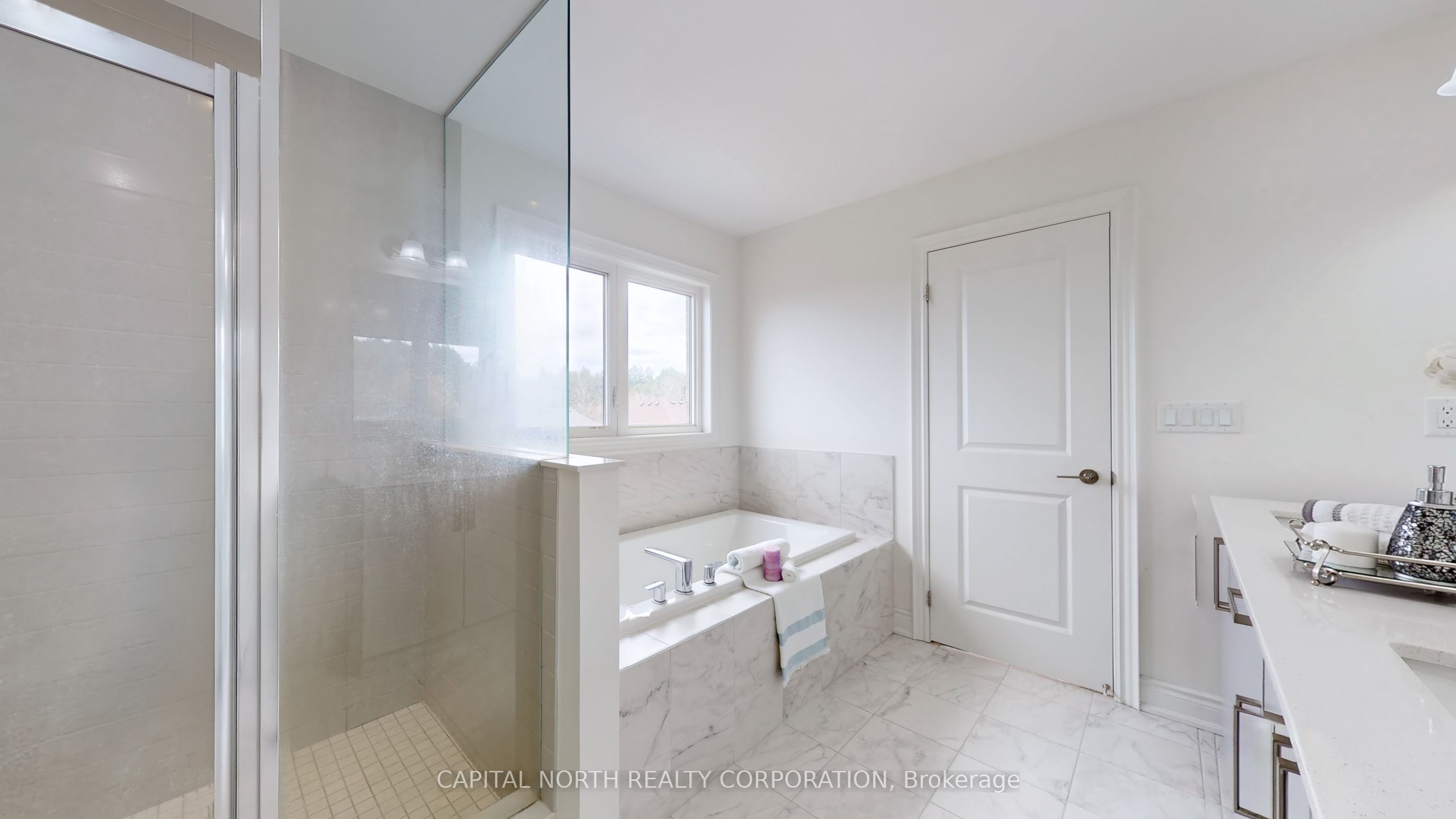 126 Meadow Vista Crescent Property Photo 24