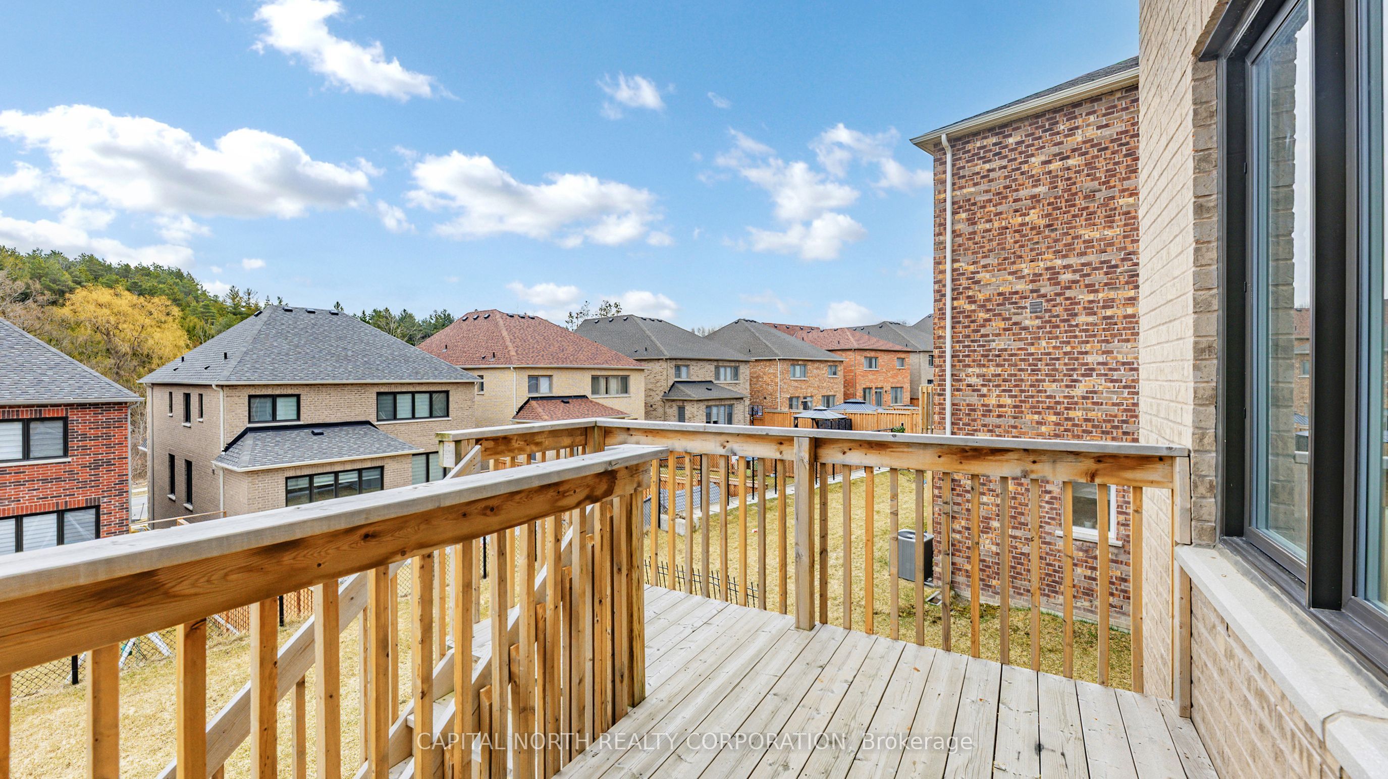 126 Meadow Vista Crescent Property Photo 44