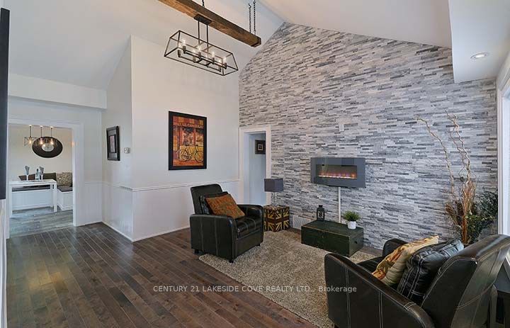 15 Tyler Street Property Photo 3