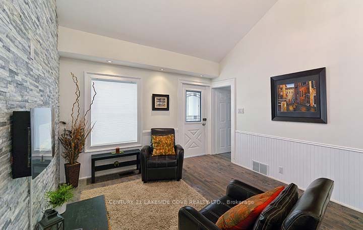 15 Tyler Street Property Photo 4
