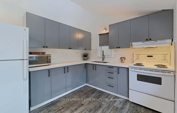 15 Tyler Street Property Photo 7