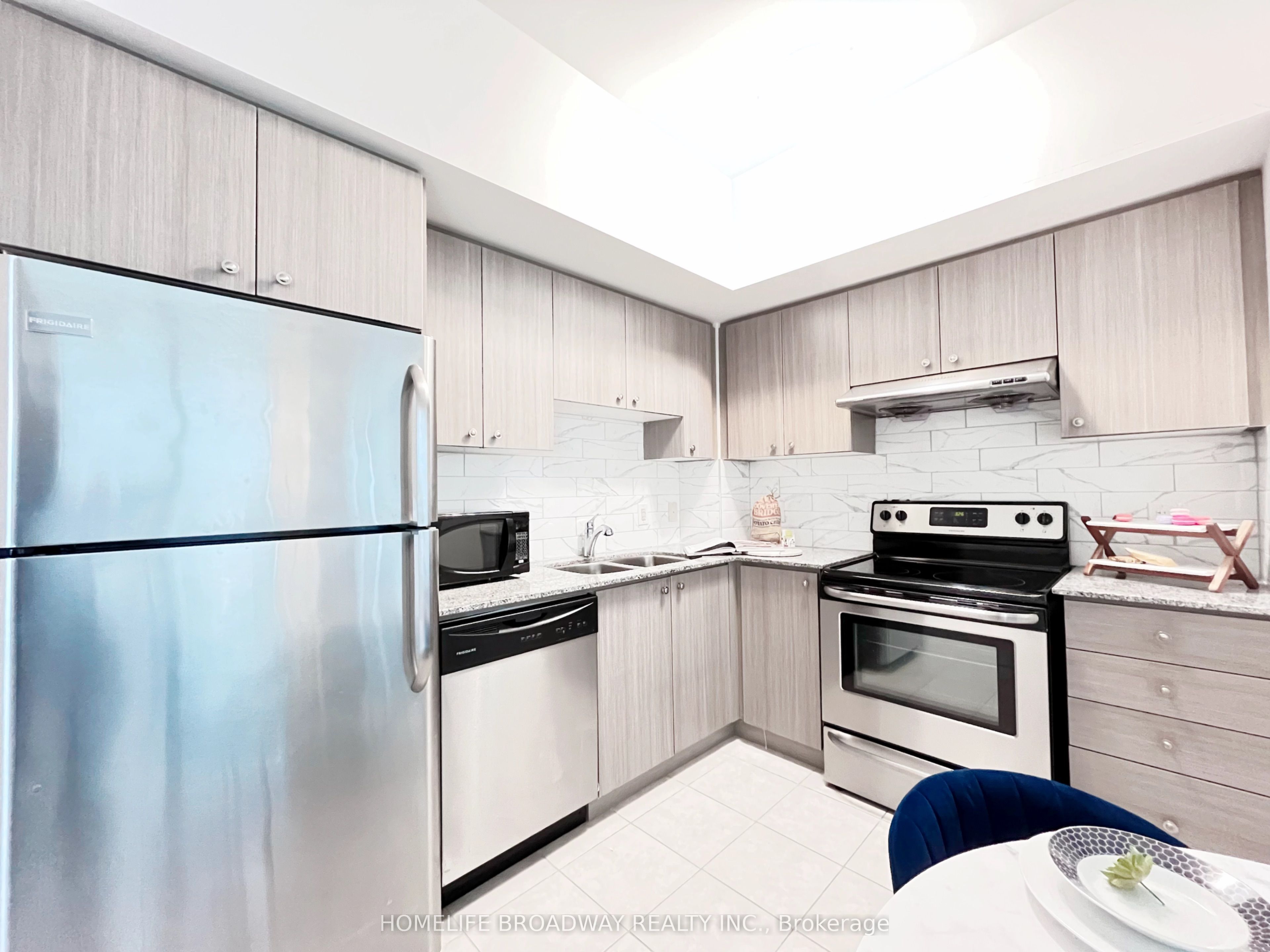 8323 Kennedy Road 706 Property Photo 13