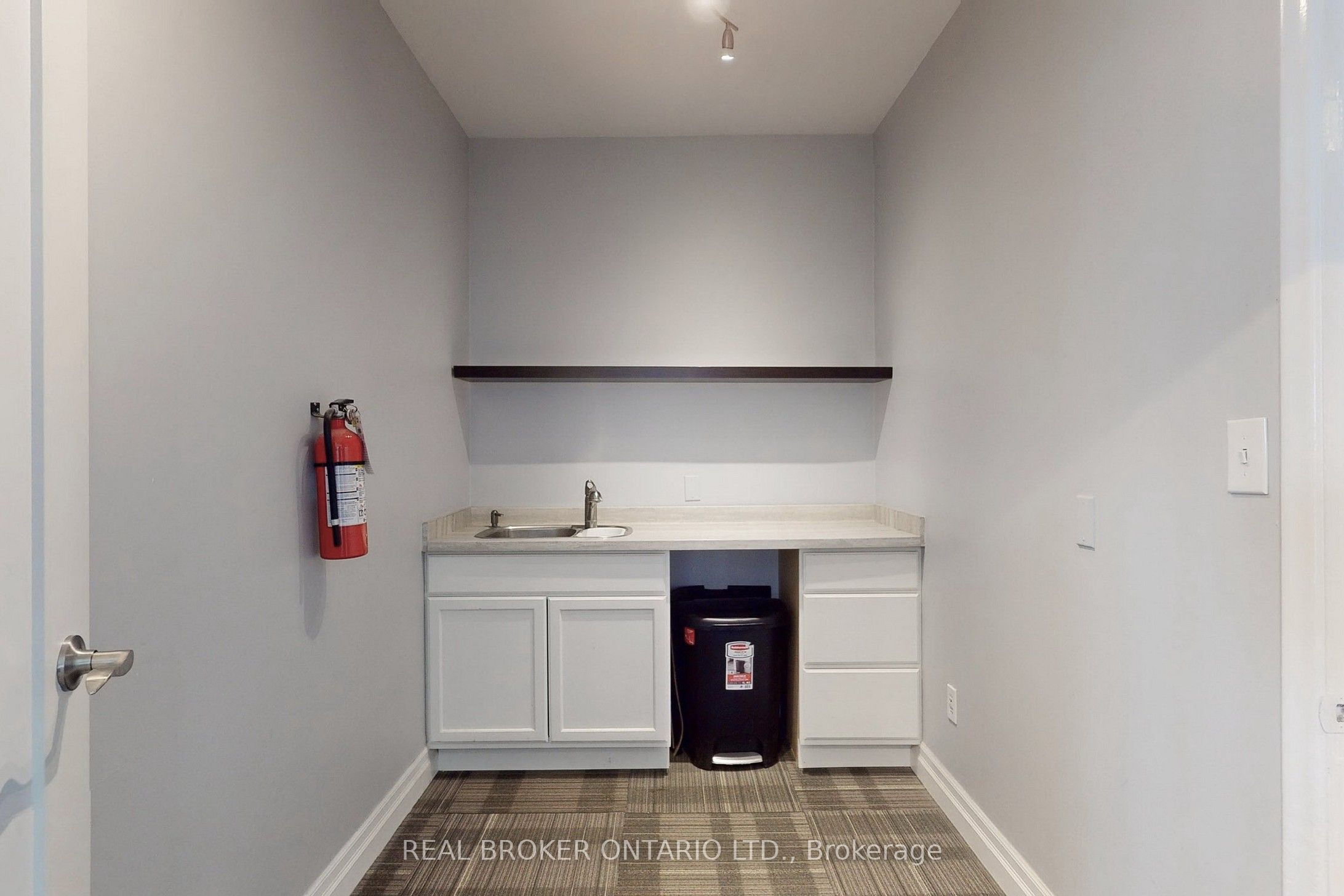 #1 - 24 Toronto Street Property Photo 5